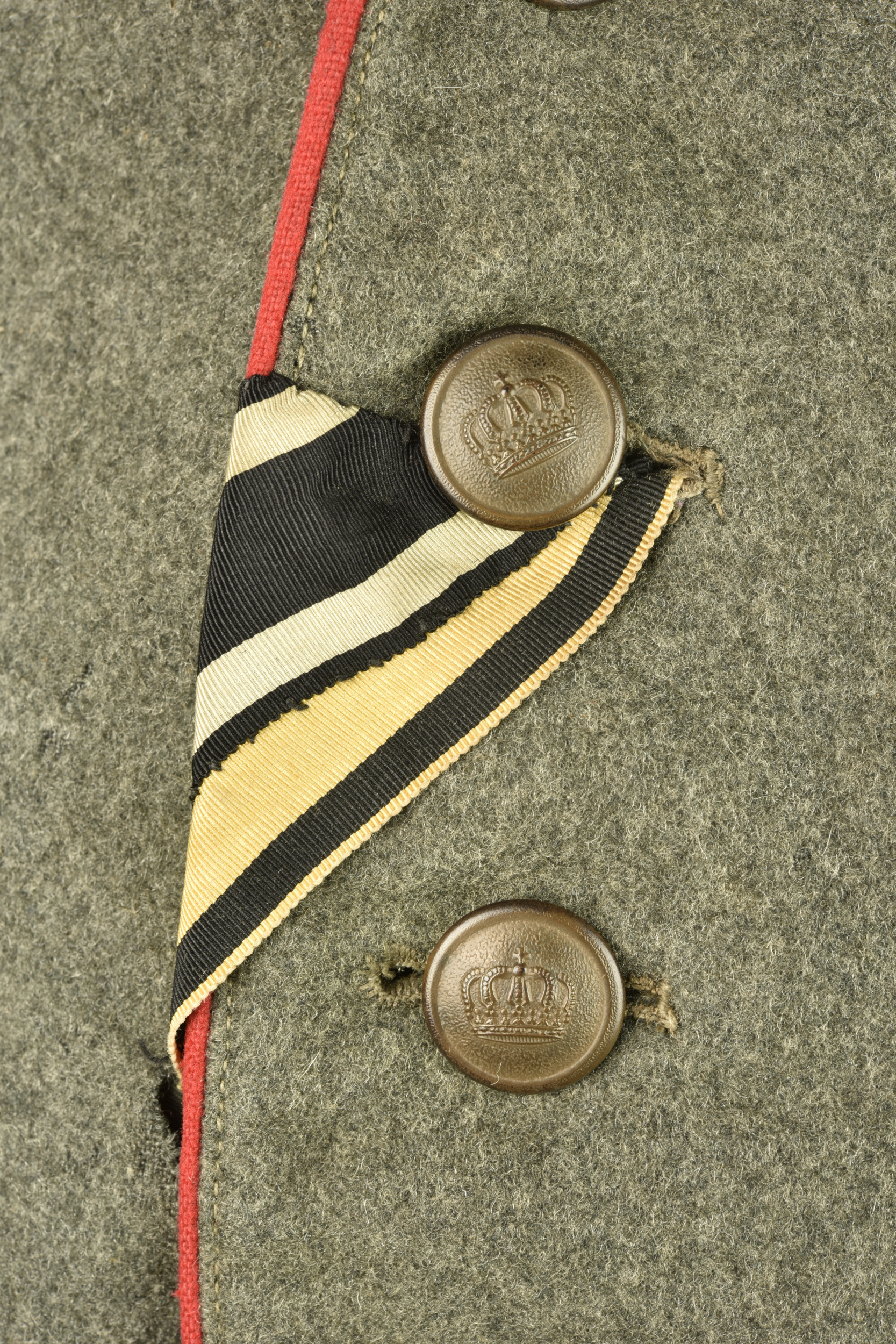 Feldrock 07-14 d'un sous officier du 49 Feldartillerie du Württemberg. Model 1907/14 Feldrock tunic of a non-commissioned officer of the 49th Württemberg Field Artillery Regiment. — photo 8