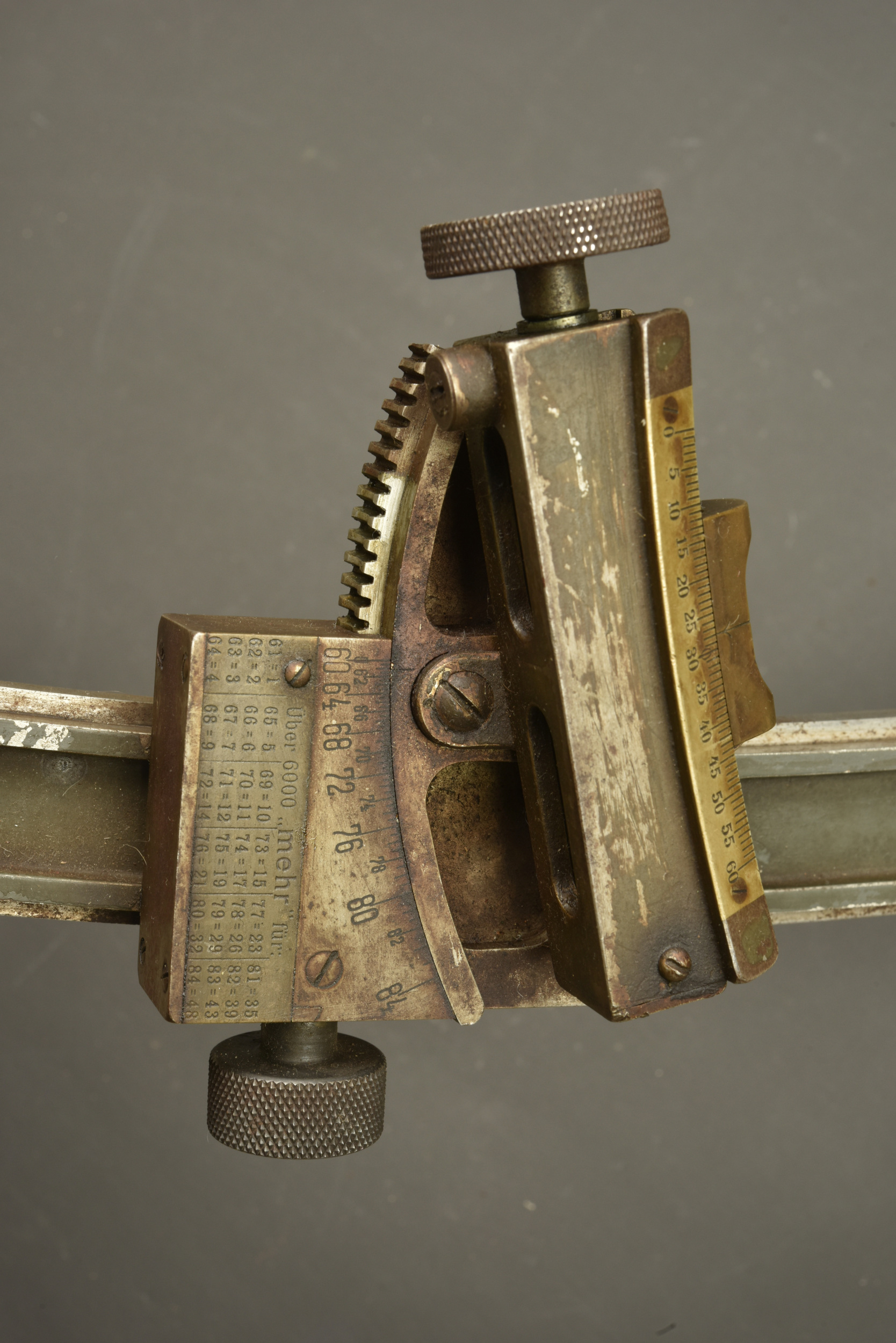 Support de visée pour canon allemand de 77mm. Sight mount for a German 77 mm field gun. — photo 6