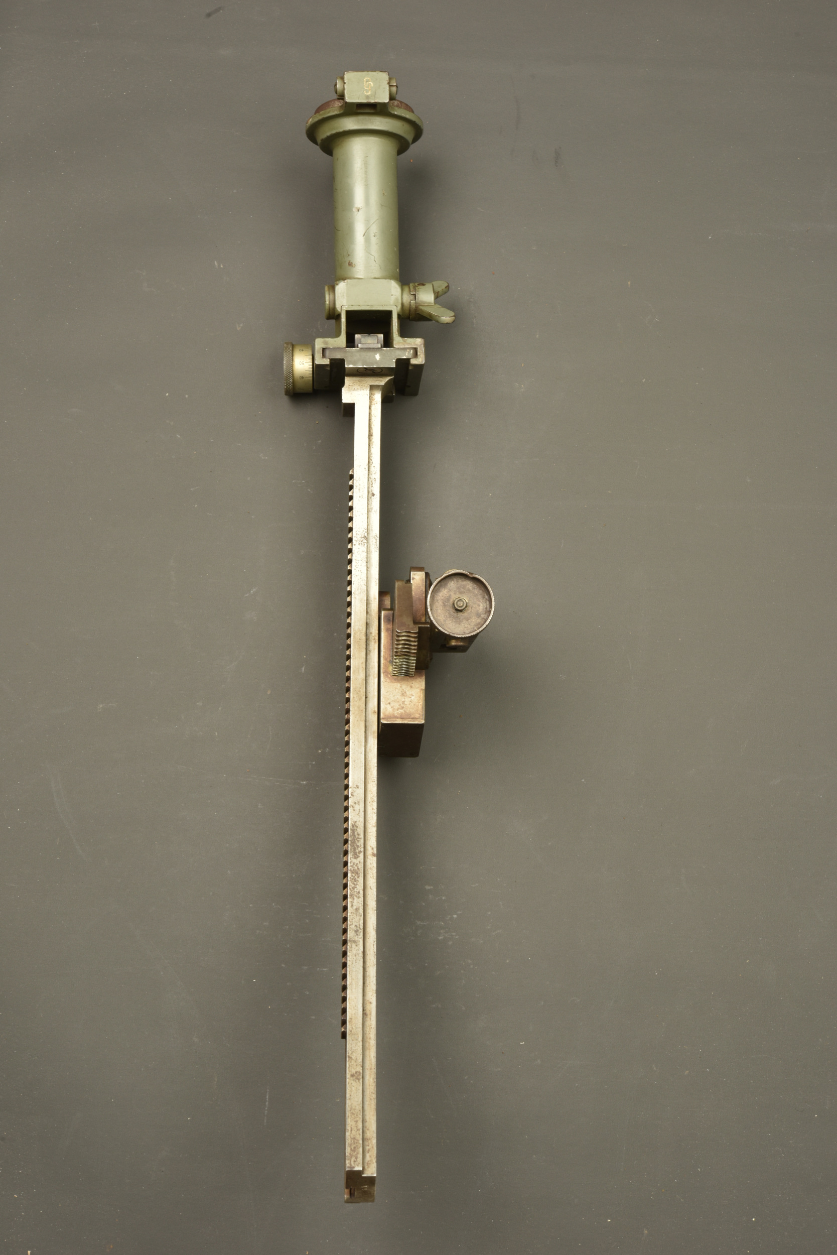 Support de visée pour canon allemand de 77mm. Sight mount for a German 77 mm field gun. — photo 7