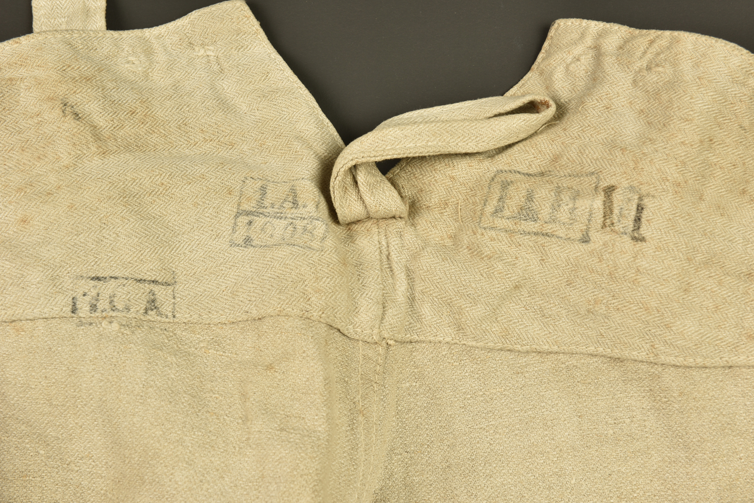 Veste et pantalon de travail du Garde Feld Artillerie Regiment Nr 1. Work jacket and trousers of the Guard Field Artillery Regiment No. 1. — photo 2