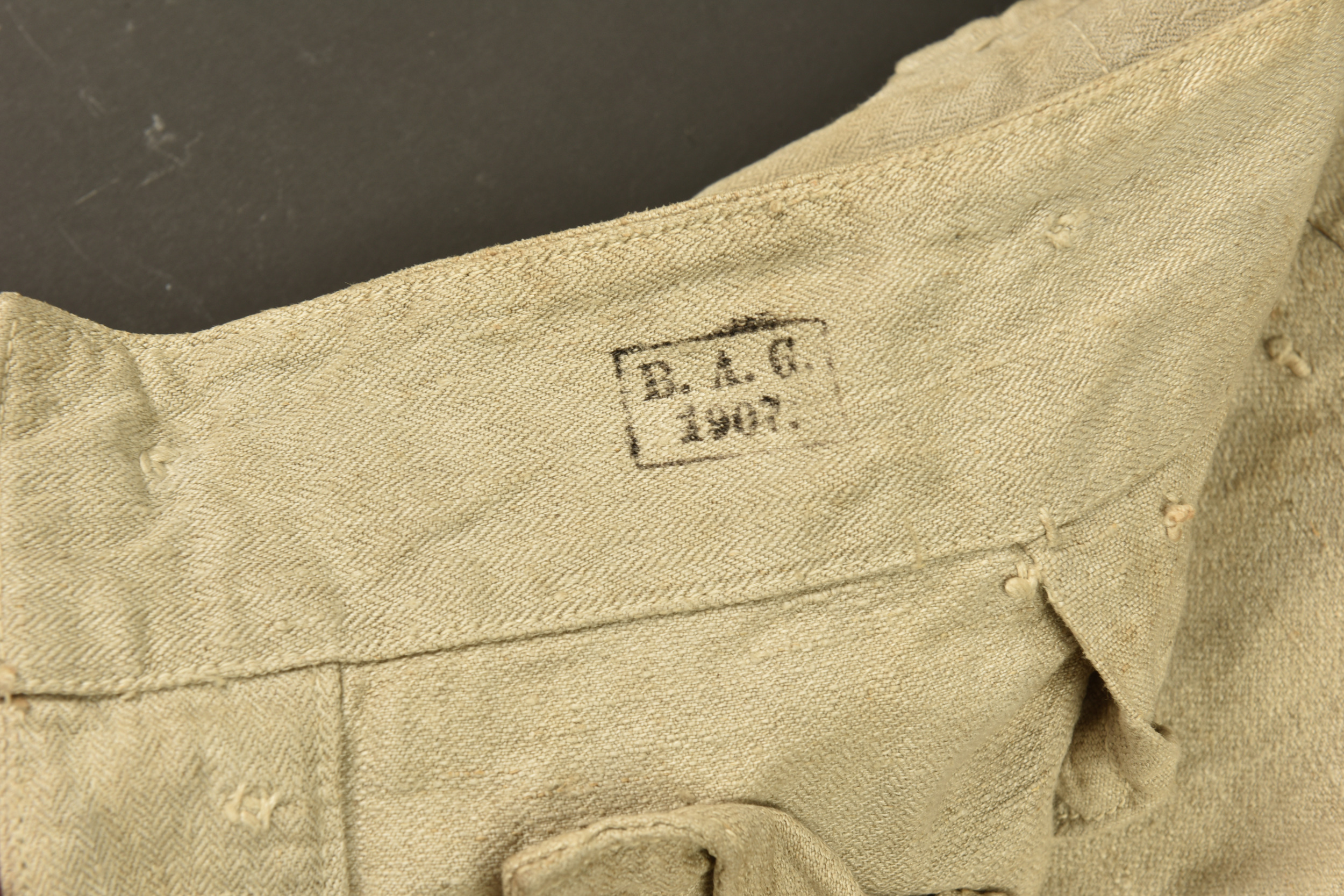 Veste et pantalon de travail du Garde Feld Artillerie Regiment Nr 1. Work jacket and trousers of the Guard Field Artillery Regiment No. 1. — photo 3
