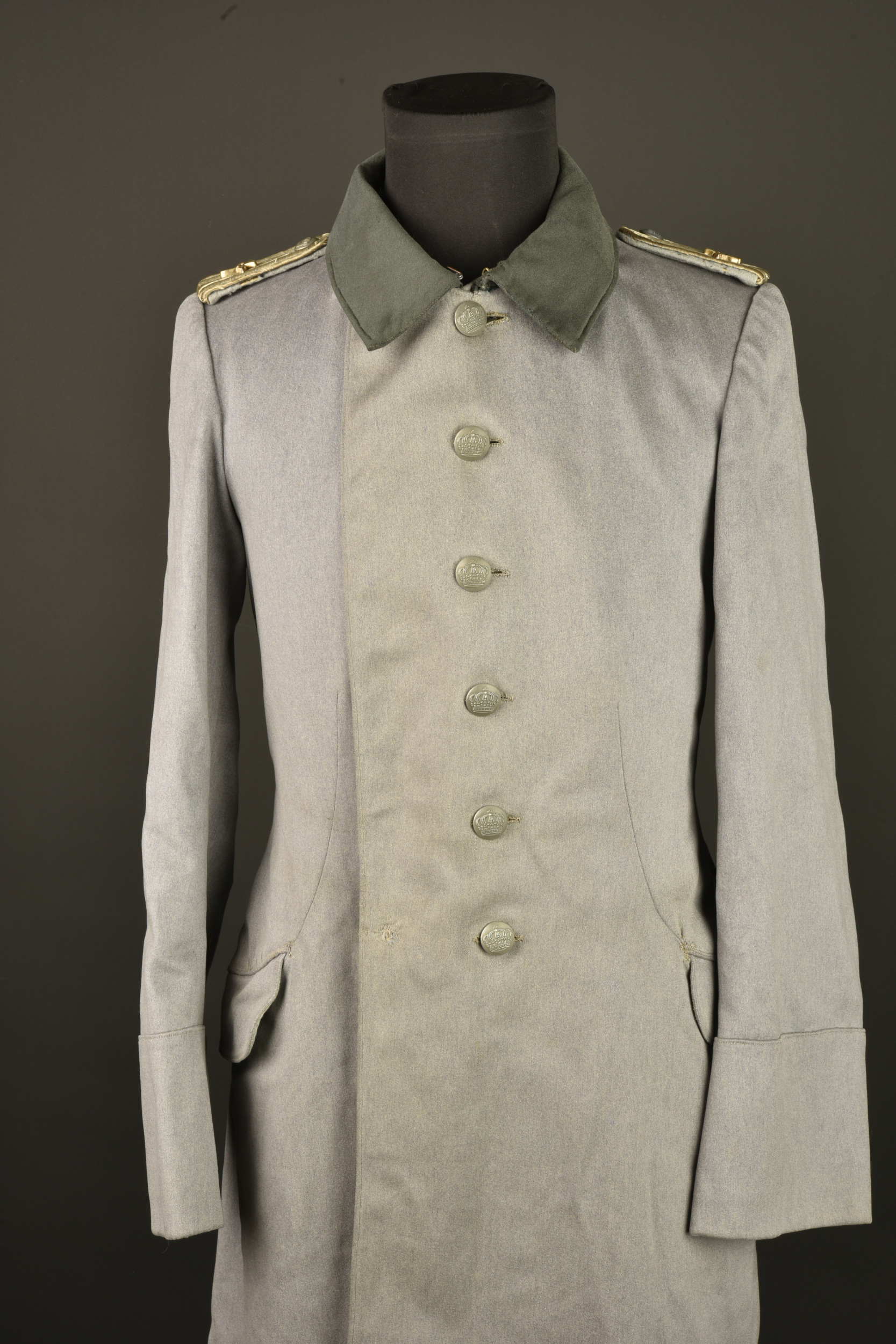 Paletot d'officier d'aviation allemande. German aviation officer’s greatcoat. — photo 11