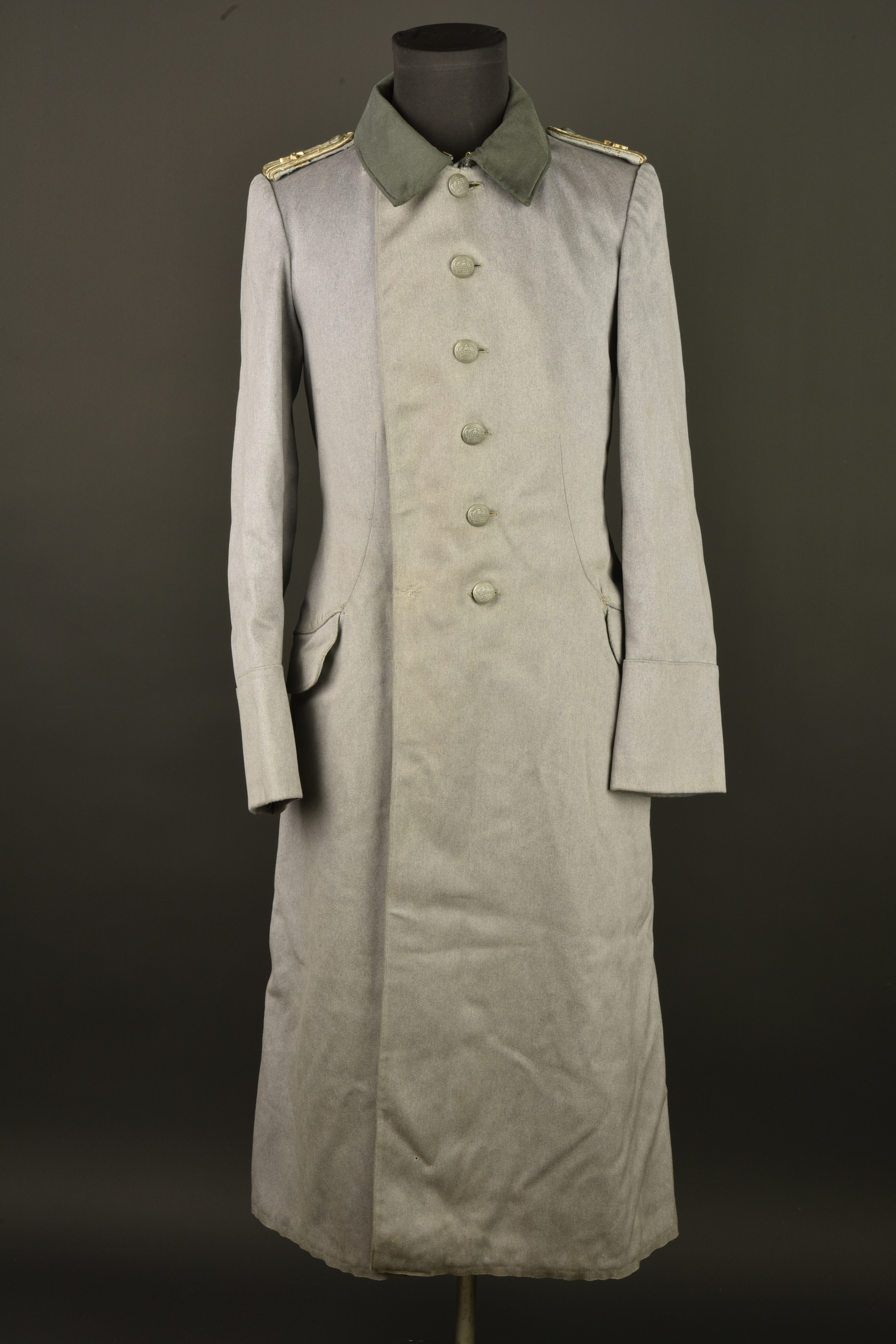 Paletot d'officier d'aviation allemande. German aviation officer’s greatcoat. — photo 12
