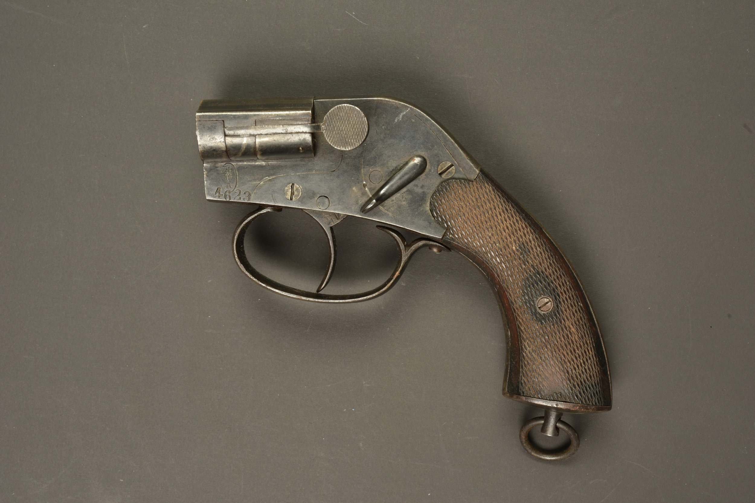 Pistolet de signalisation Eisfeld pour aviateur allemand. Eisfeld signal pistol for a German aviator. — photo 1