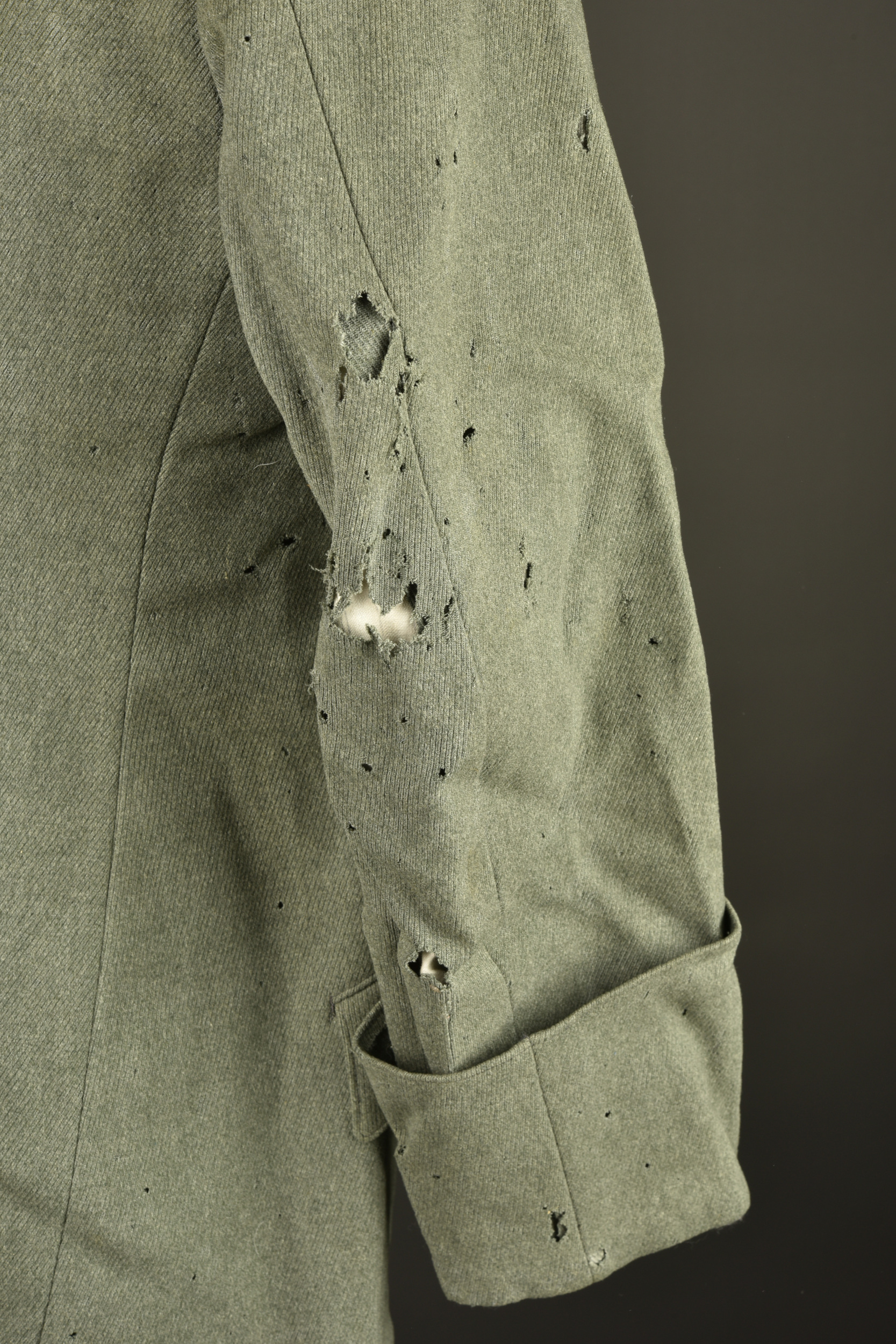 Tunique feldgrau d'un officier bavarois. Feldgrau tunic of a Bavarian officer. — photo 12