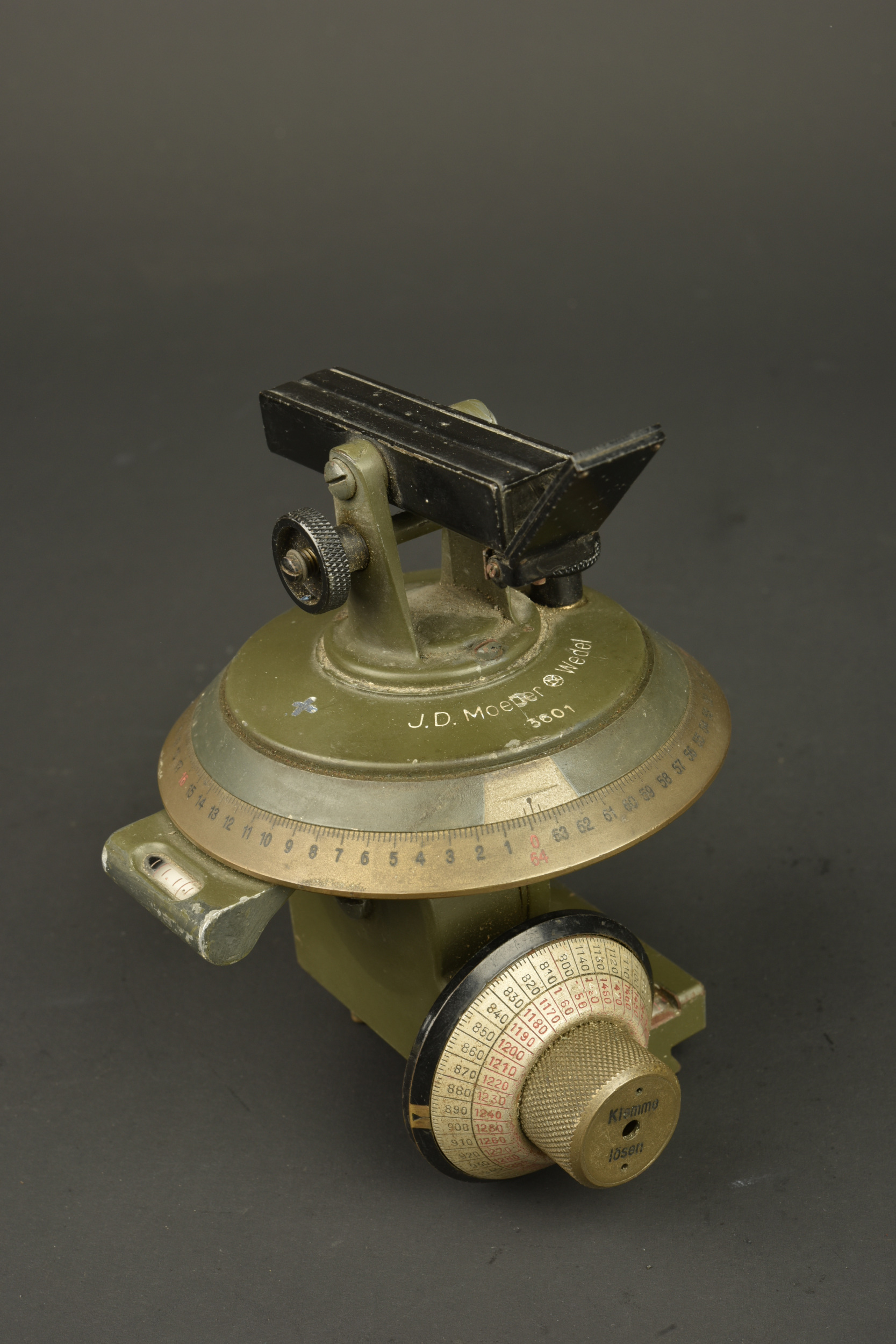 Dispositif pour tir indirect de mitrailleuse MG08. Indirect fire aiming device for MG08 machine gun. — photo 1
