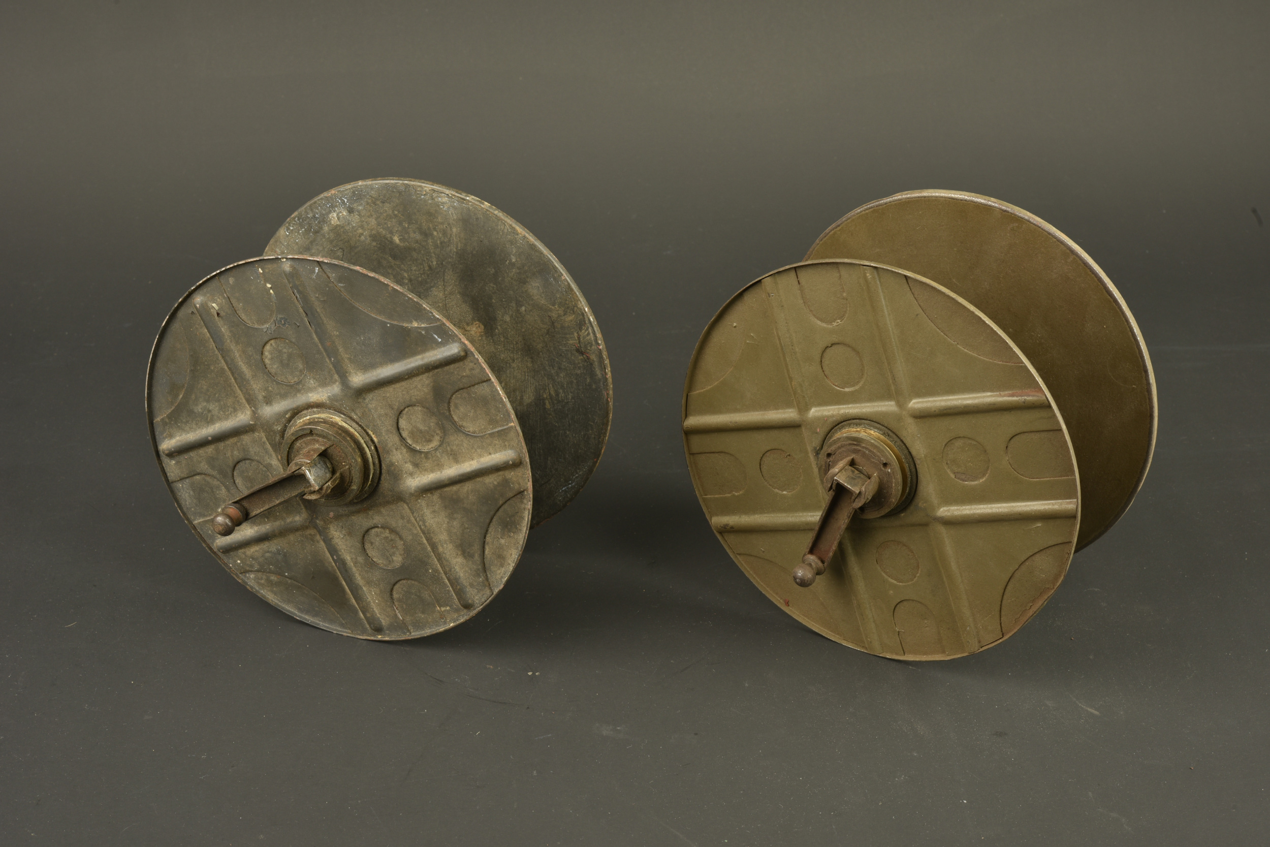 Lot de 2 rouleaux de chargeurs tambours de MG 08-15. Lot of two loading strips for MG08-15 drum magazines. — photo 1