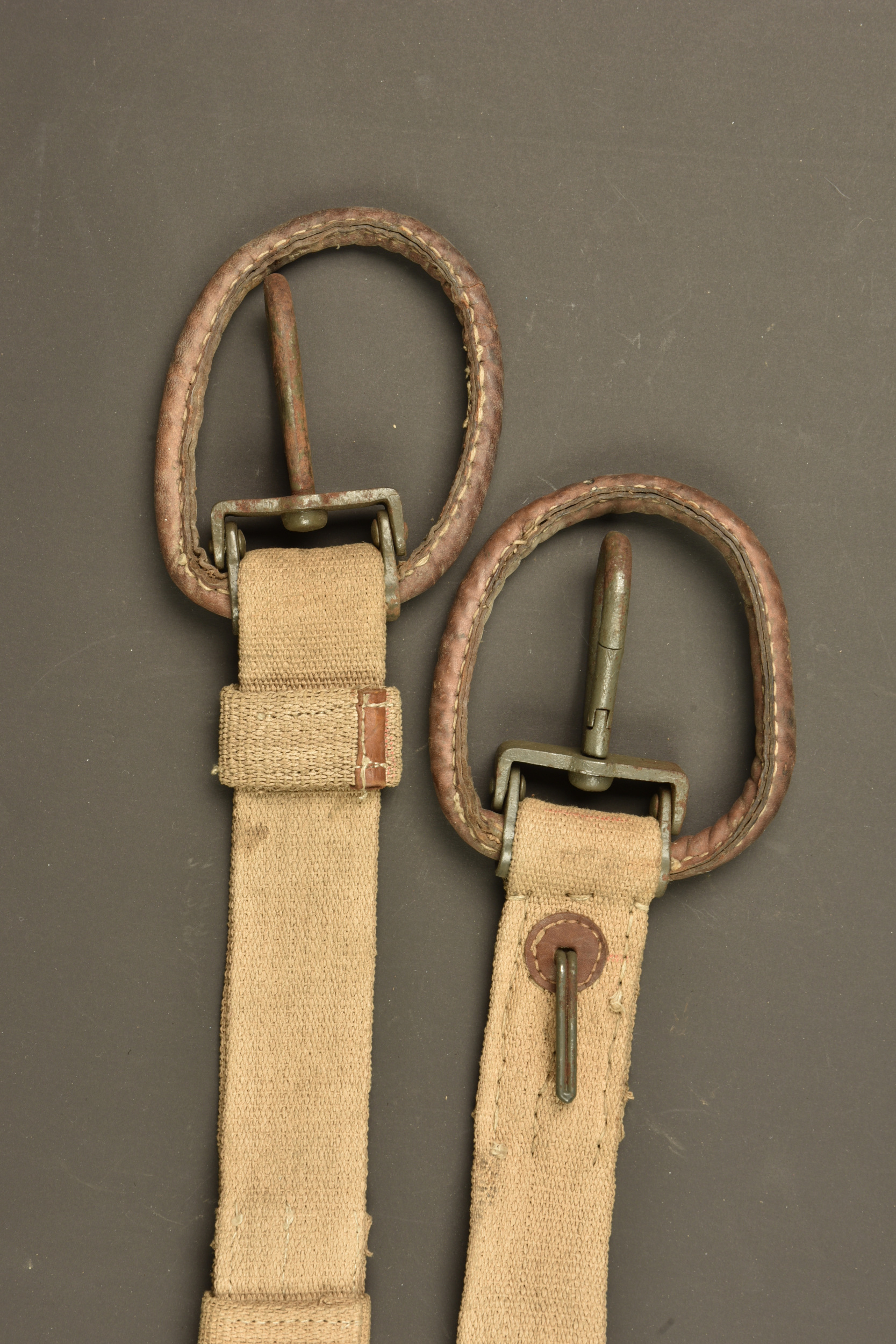 Sangle de mitrailleur MG08 ersatz en ortie. Ersatz MG08 machine gunner’s sling made of nettle fiber. — photo 3