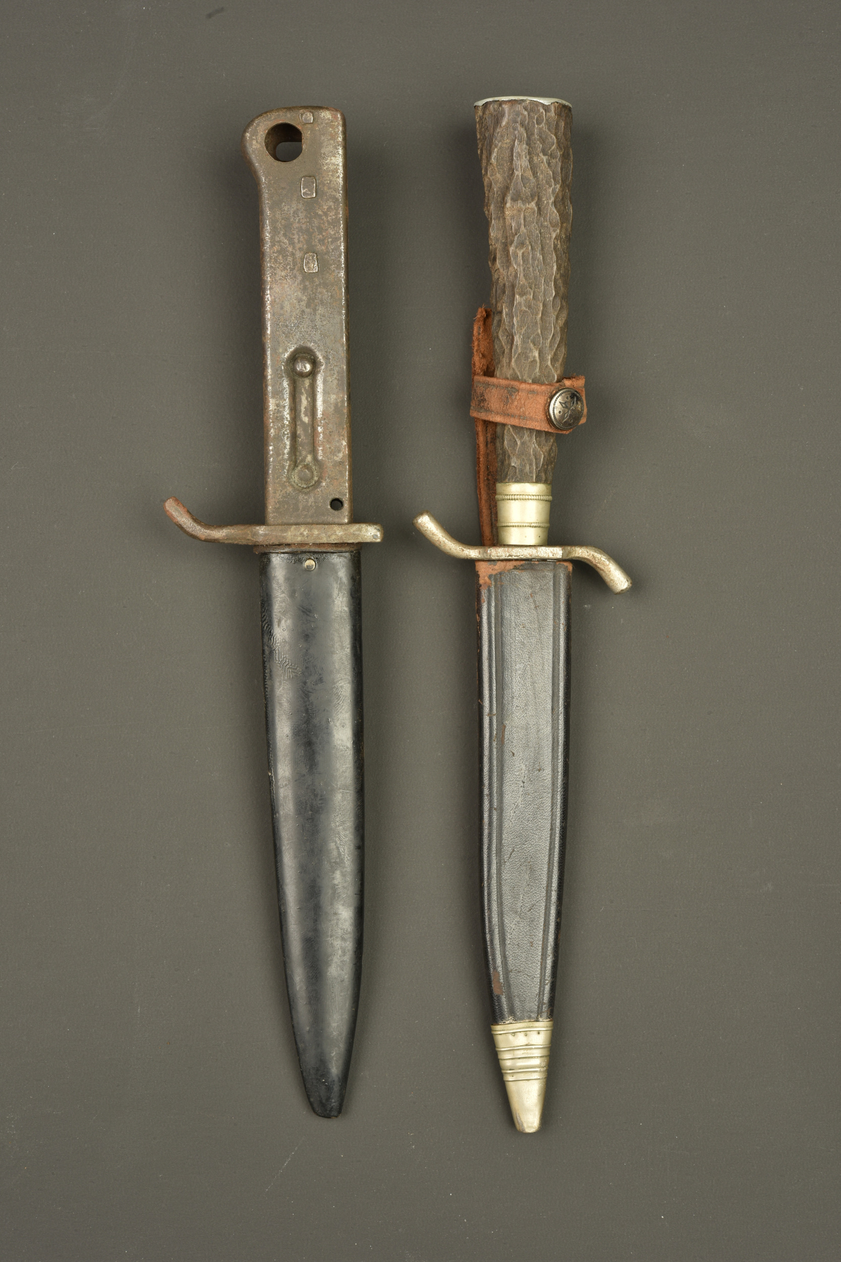 Poignard baïonnette Koeller et couteau de chasse. Koeller bayonet dagger and hunting knife — photo 1