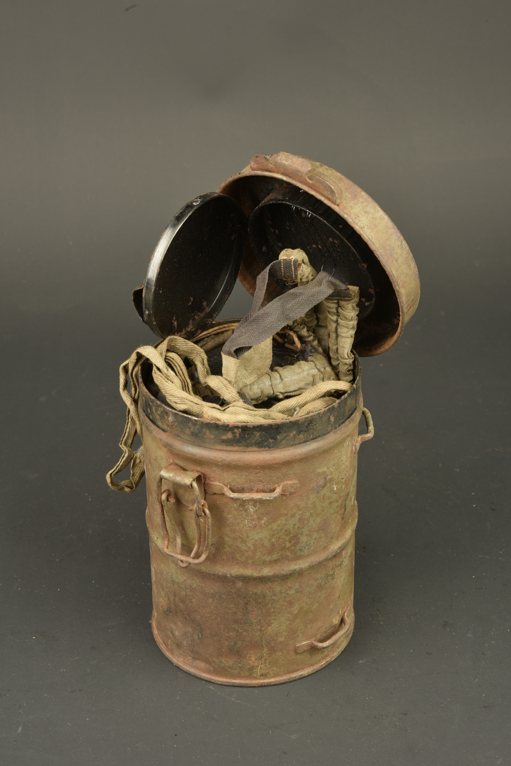 Masque anti gaz allemand Lederschutzmaske 1917. German Lederschutzmaske 1917 gas mask — photo 2