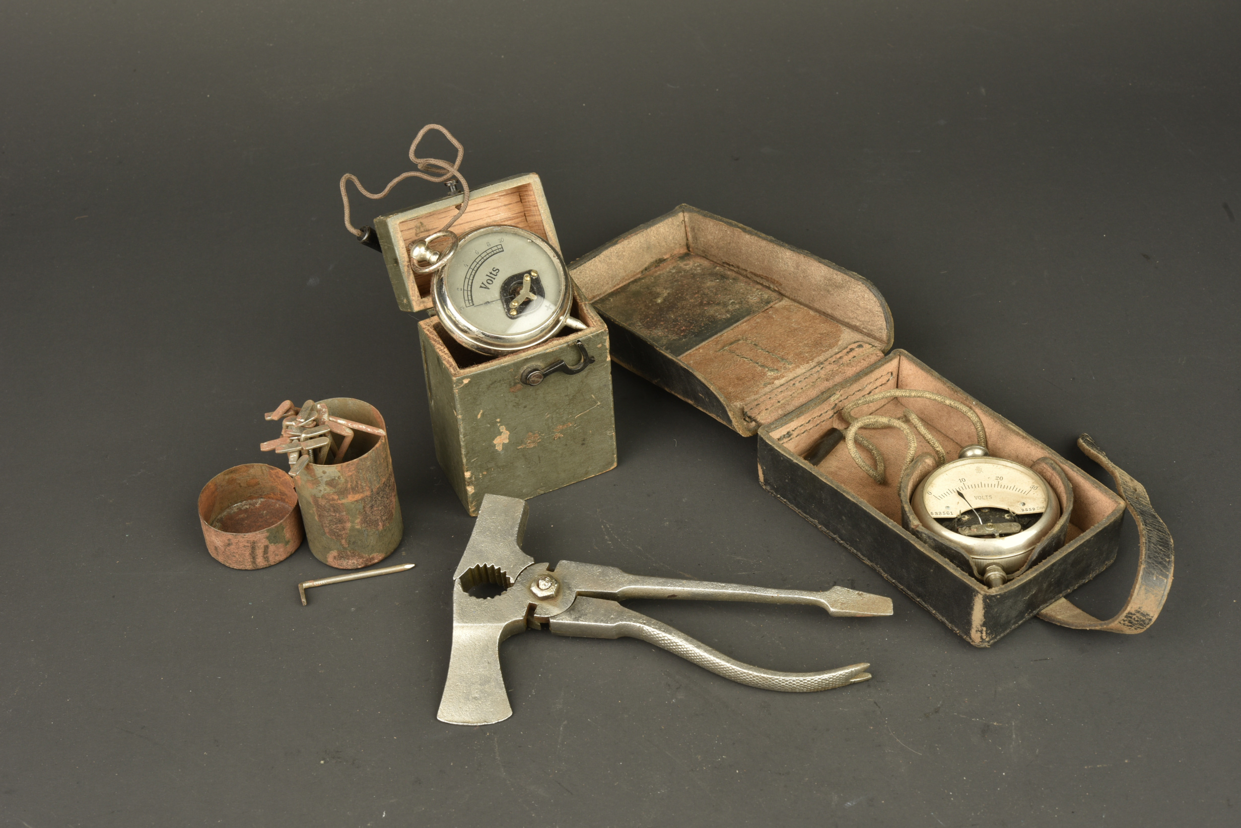 Ensemble d'équipements de téléphoniste allemand. Set of German signaler’s equipment — photo 1