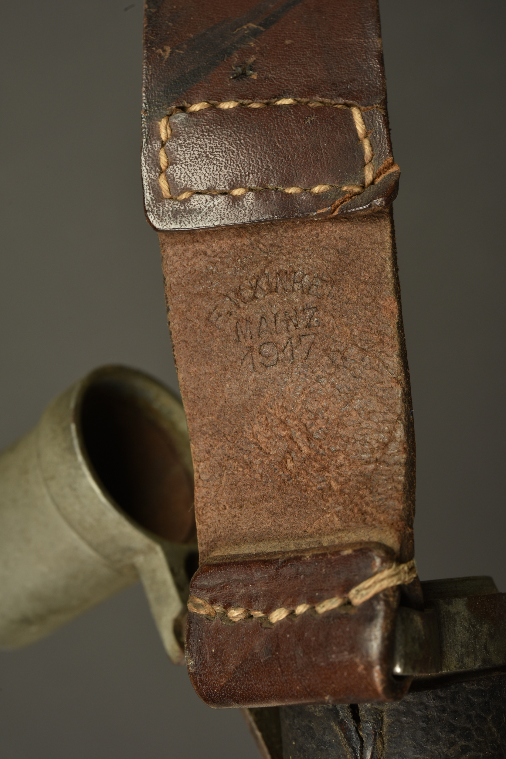 Fifre allemand avec son étui modèle 1915. German fife with its Model 1915 case — photo 4