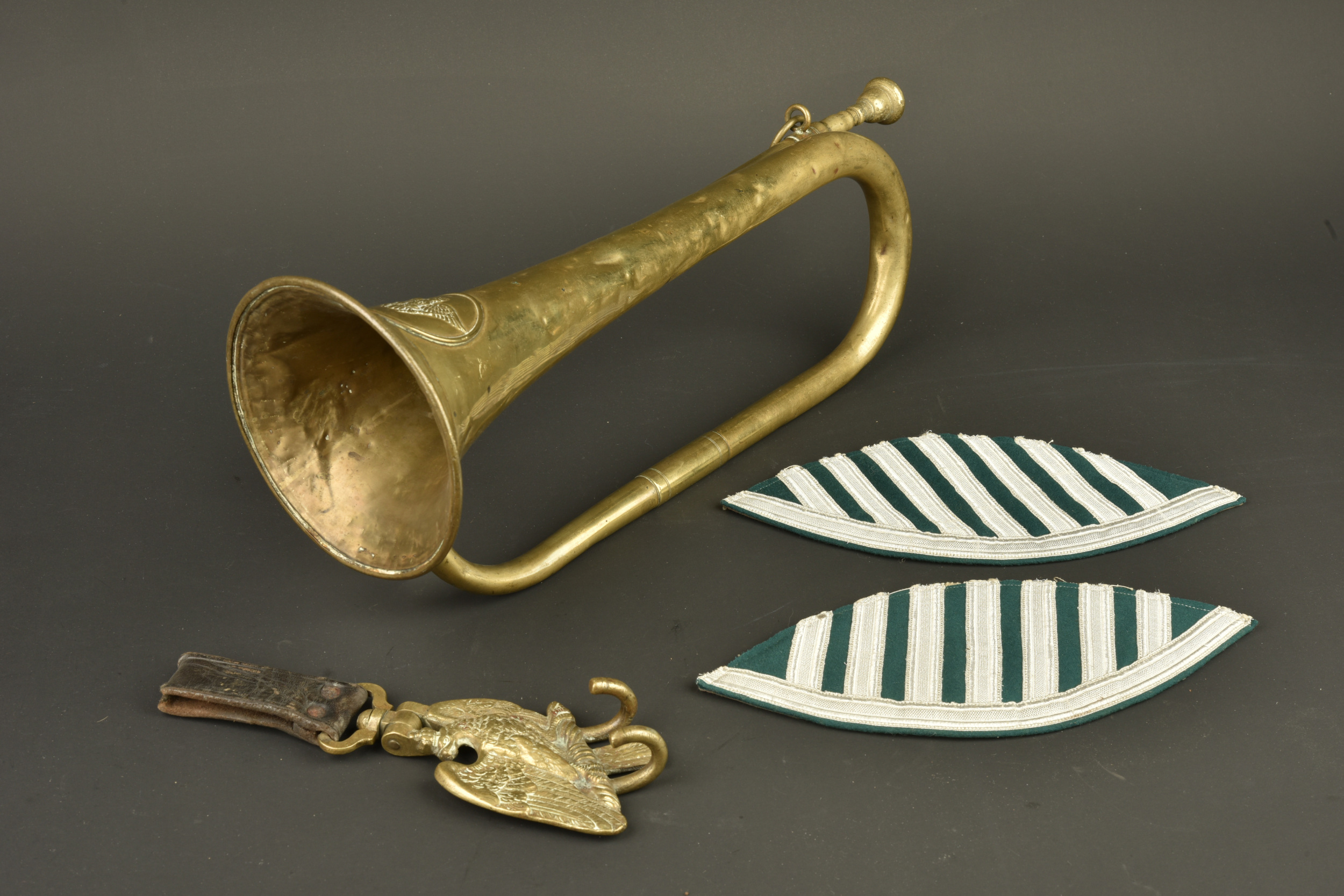 Lot d'objets de musique allemande. Lot of German musical instruments and accessories — photo 1