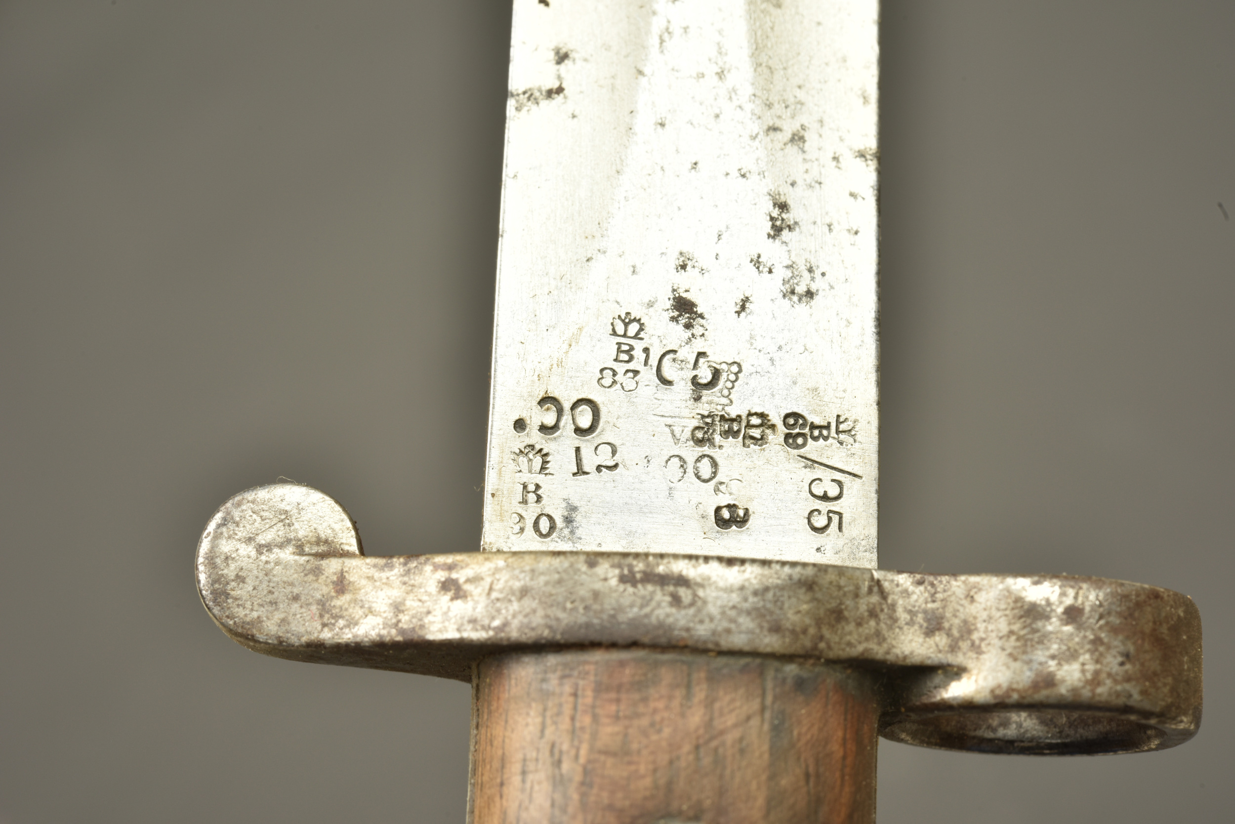 Baïonnette anglaise 1888 avec fourreau 1903. British Pattern 1888 bayonet with Pattern 1903 scabbard — photo 3