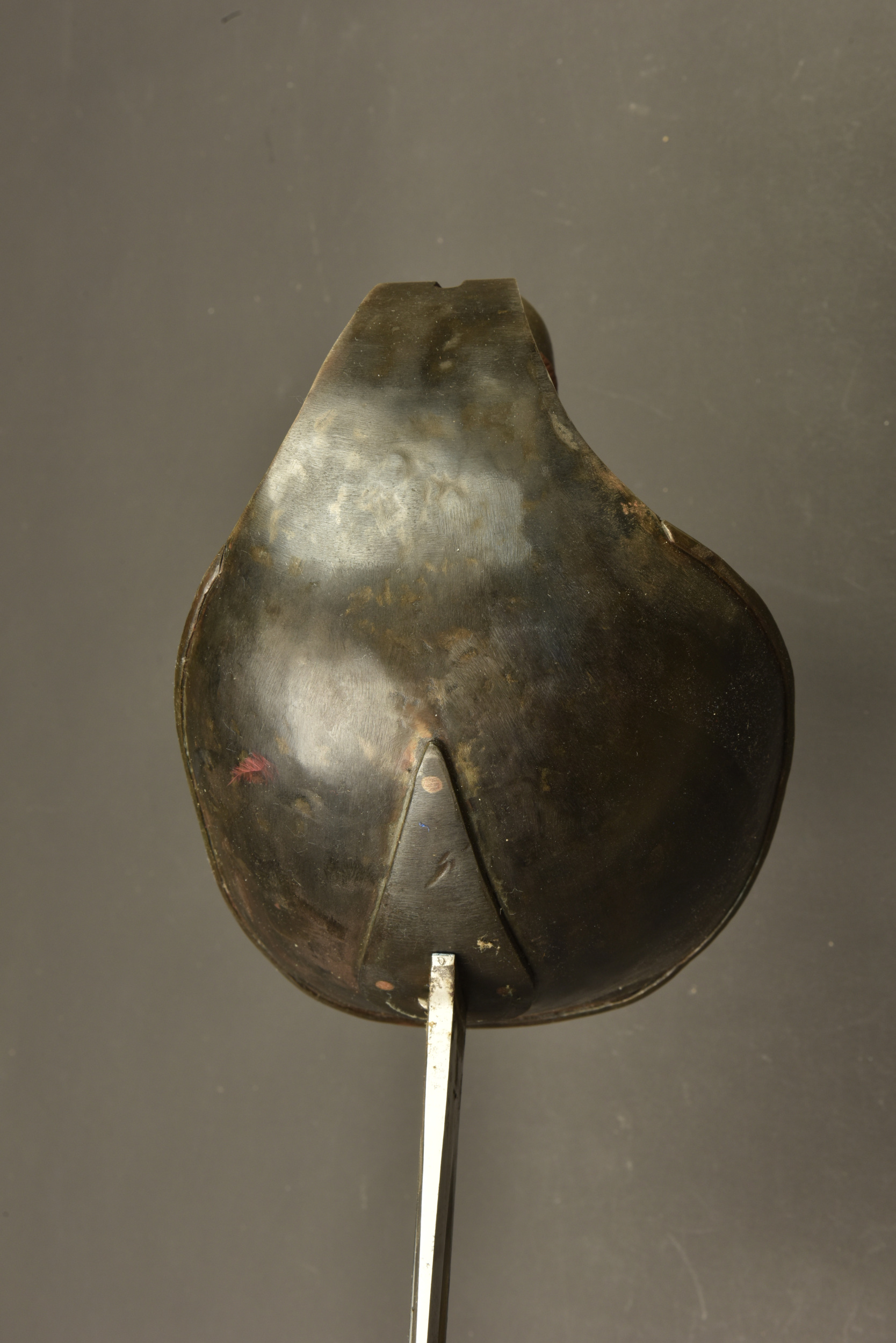 Sabre troupe de cavalerie anglais modèle 1908 avec sa poche à fer. British Pattern 1908 cavalry trooper’s sword with horseshoe pouch — photo 2