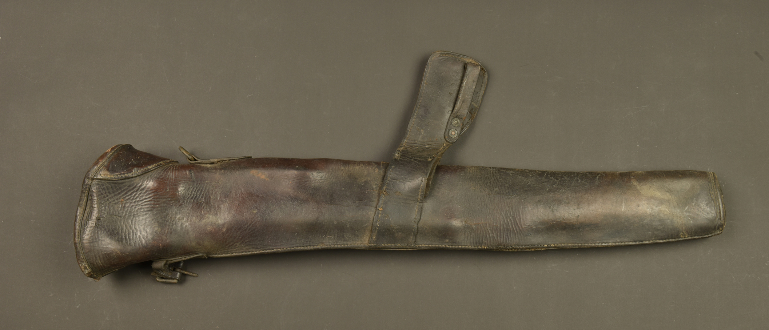Etui pour fusil Enfield de cavalerie anglaise. Holster for British cavalry Enfield rifle — photo 1