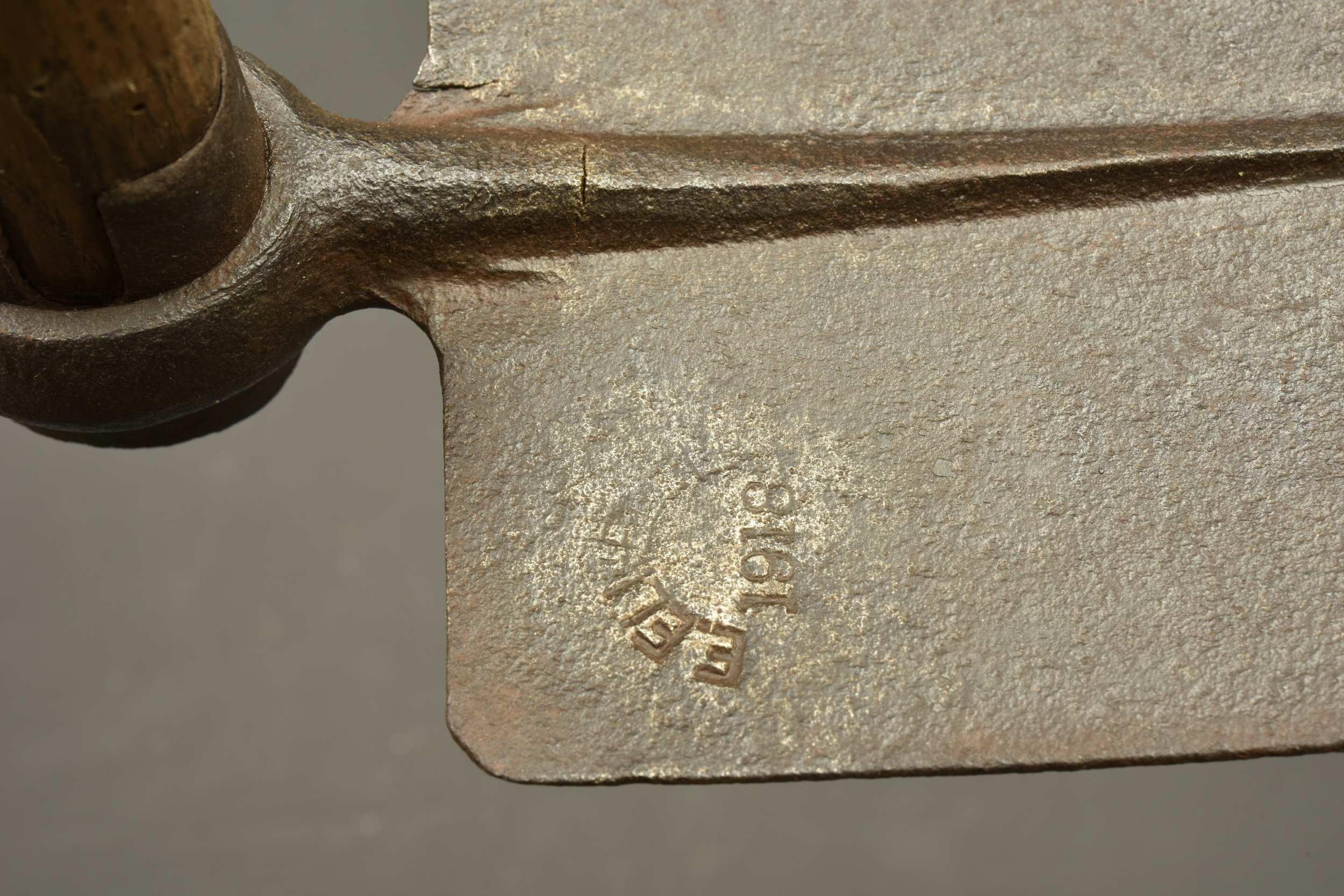 Lot anglais outil individuel et pinces. British lot including entrenching tool and wire cutters — photo 5