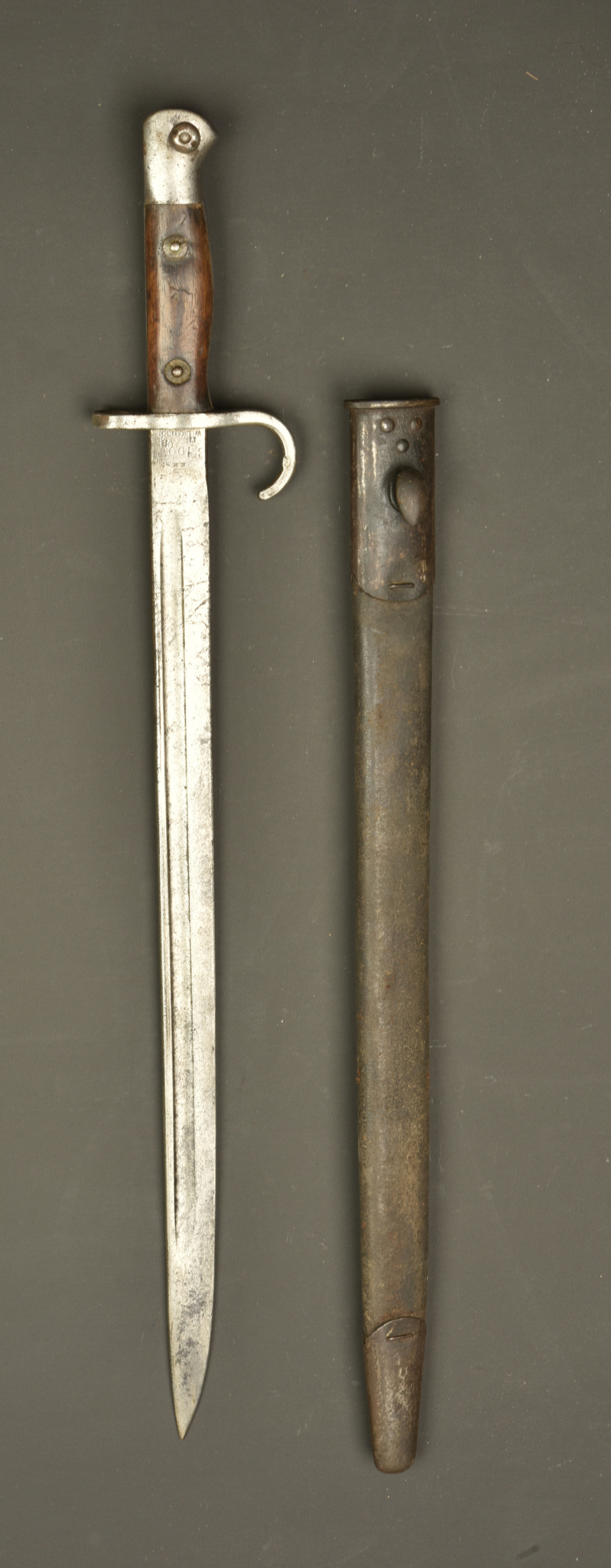 Baïonnette anglaise 1907 à quillon. British Pattern 1907 bayonet with hooked quillon — photo 1