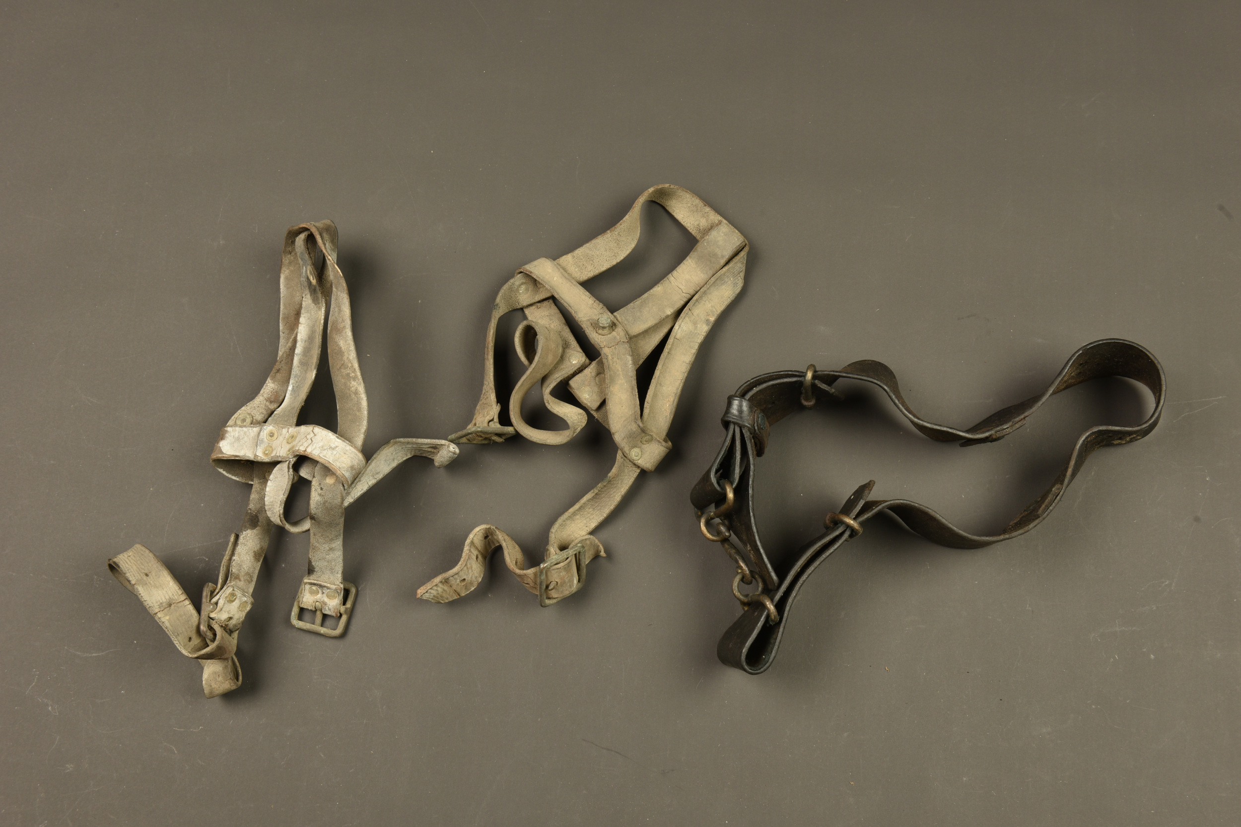 Equipement anglais en cuir pattern 1914. British Pattern 1914 leather equipment — photo 3