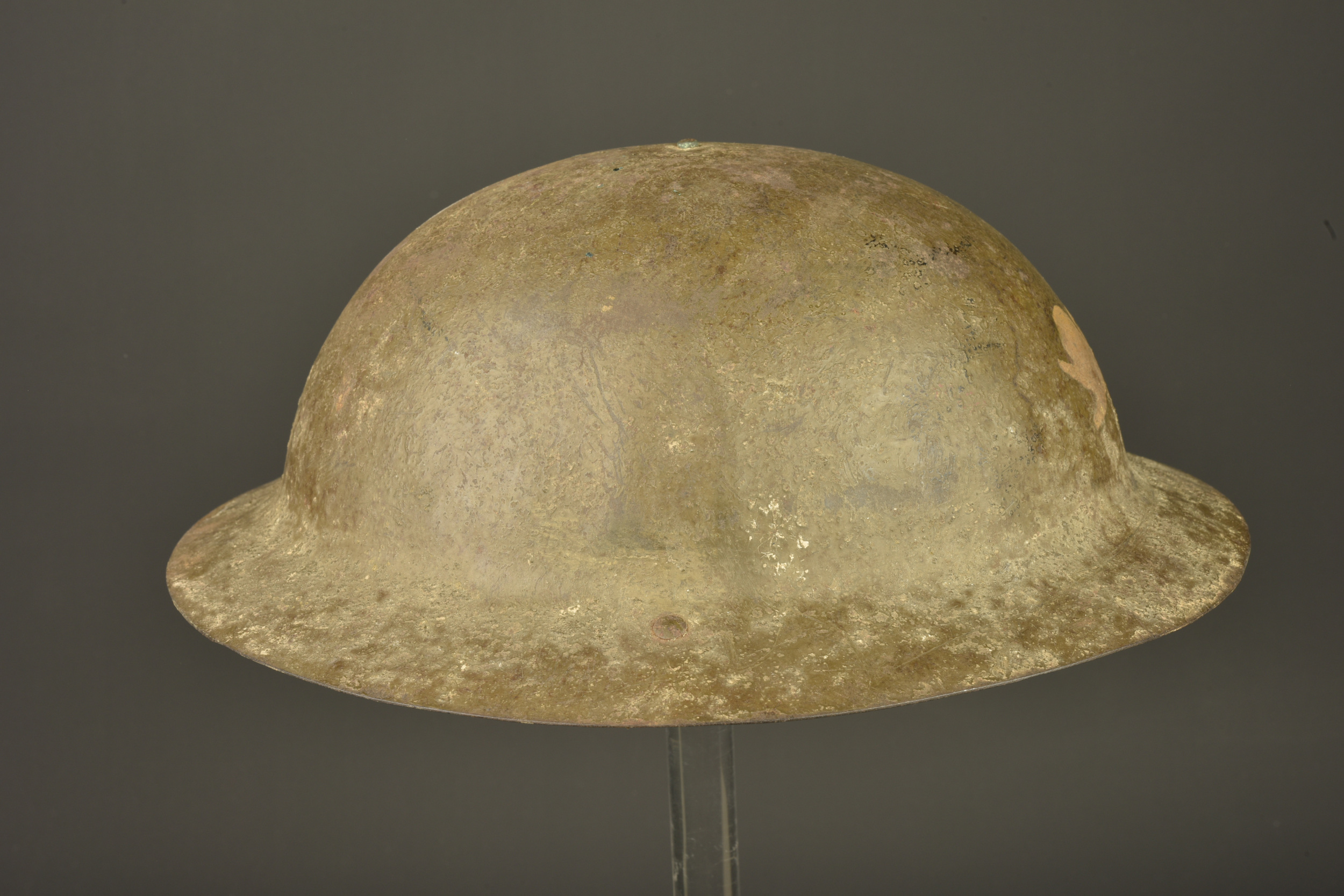 Casque anglais Brodie avec insigne du King's Own Royal Regiment de Lancaster. British Brodie helmet with badge of the King’s Own Royal Regiment of Lancaster — photo 6