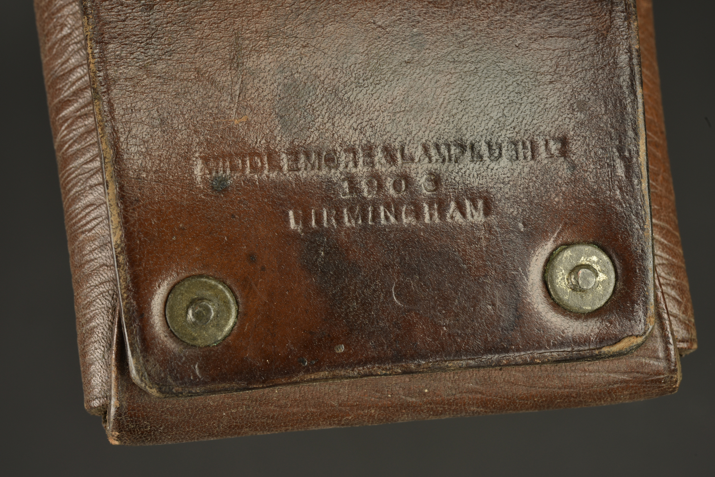 Casque anglais MkI, ceinture en web et cartouchière. British MkI helmet, web belt and ammunition pouch — photo 4