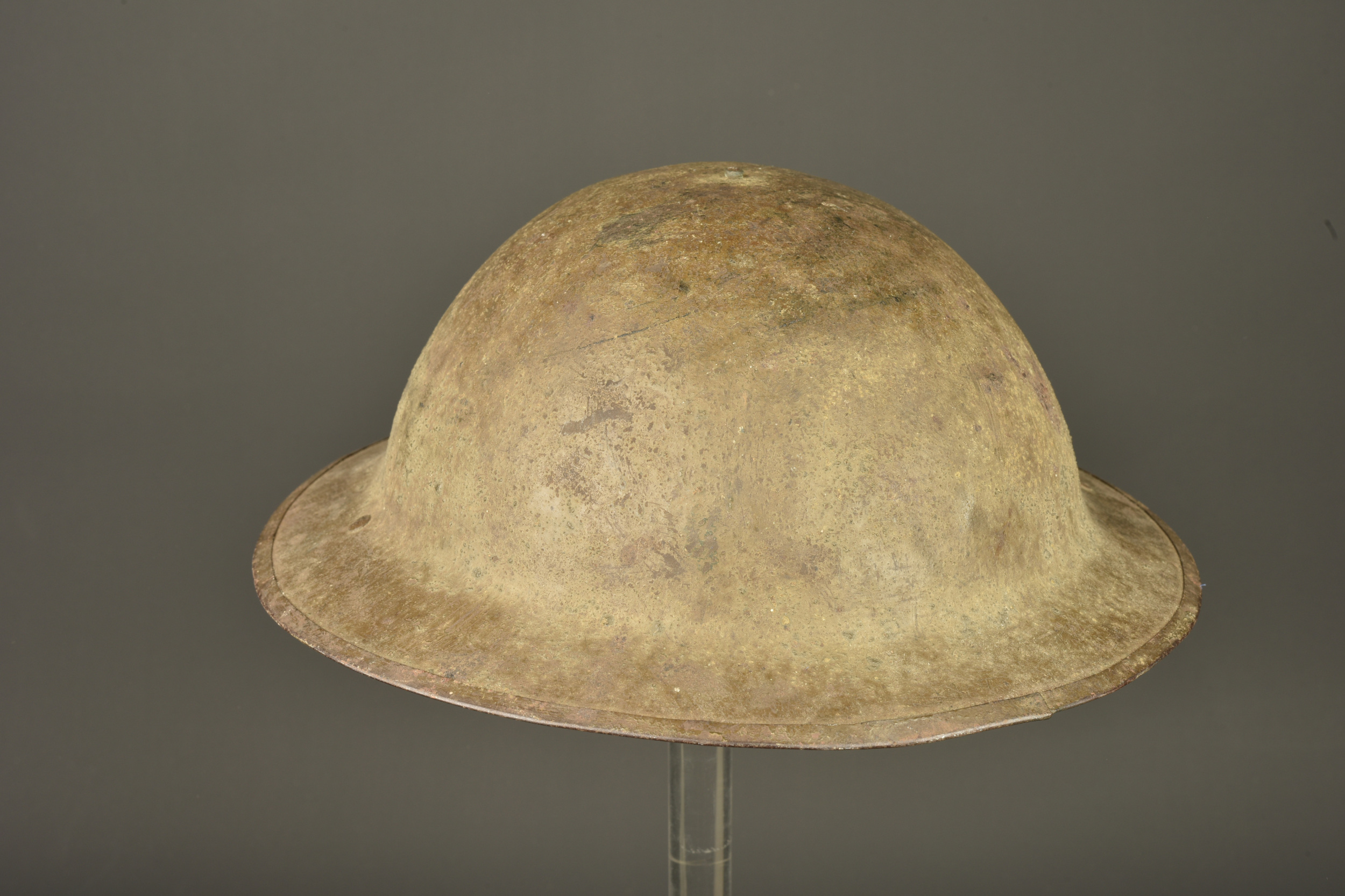 Casque anglais MkI nominatif. Named British MkI helmet — photo 8
