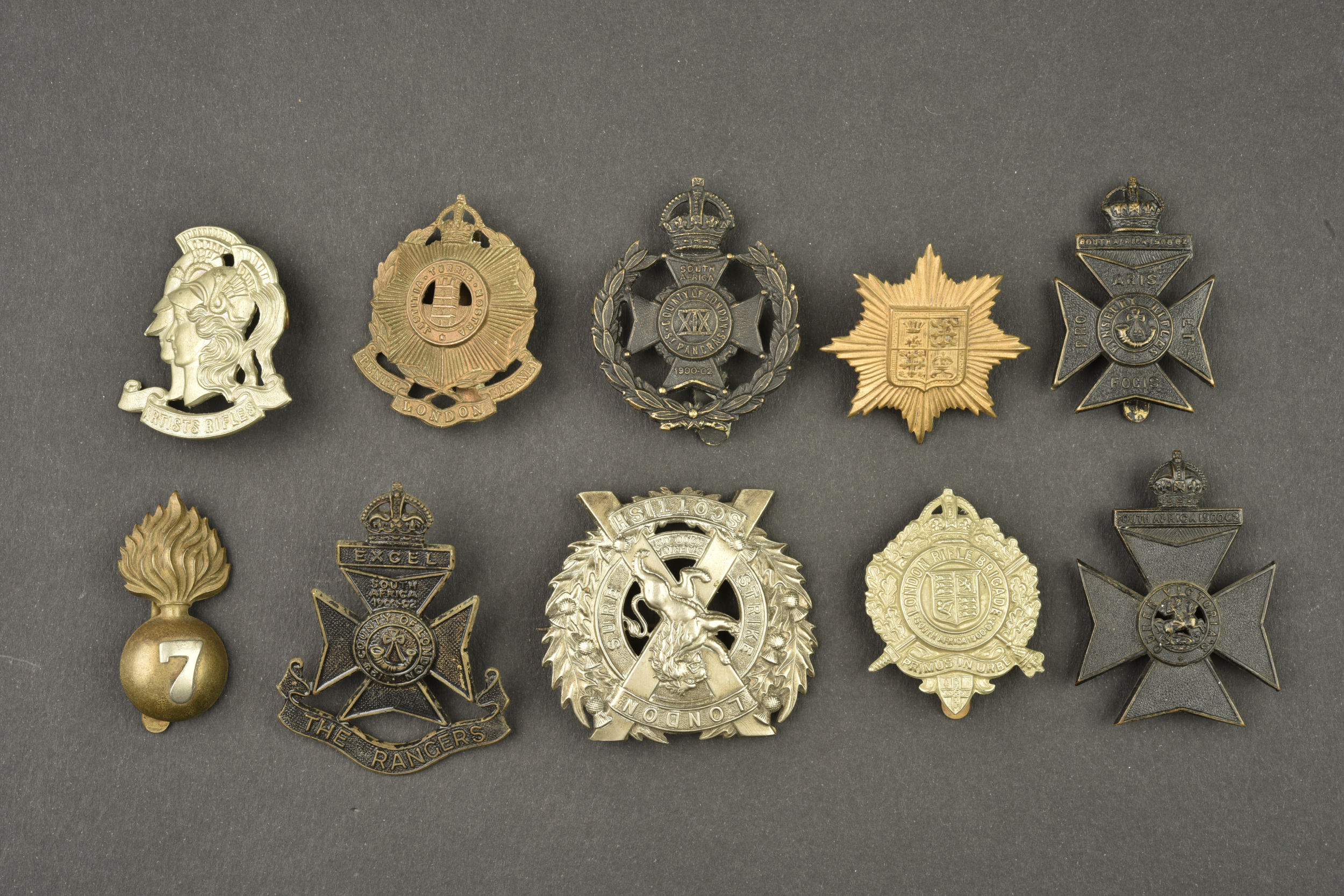 Lot de 10 insignes de régiments de Londres. Lot of 10 London Regiment badges — photo 1