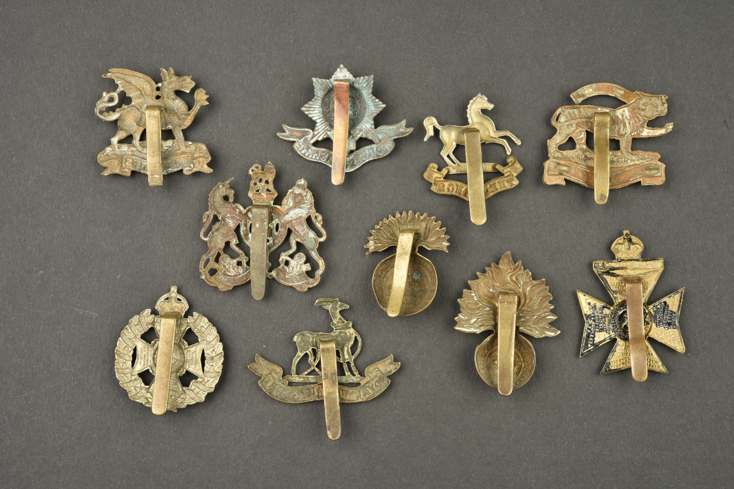 Lot de 10 insignes anglais d'infanterie. Lot of 10 British infantry badges — photo 2