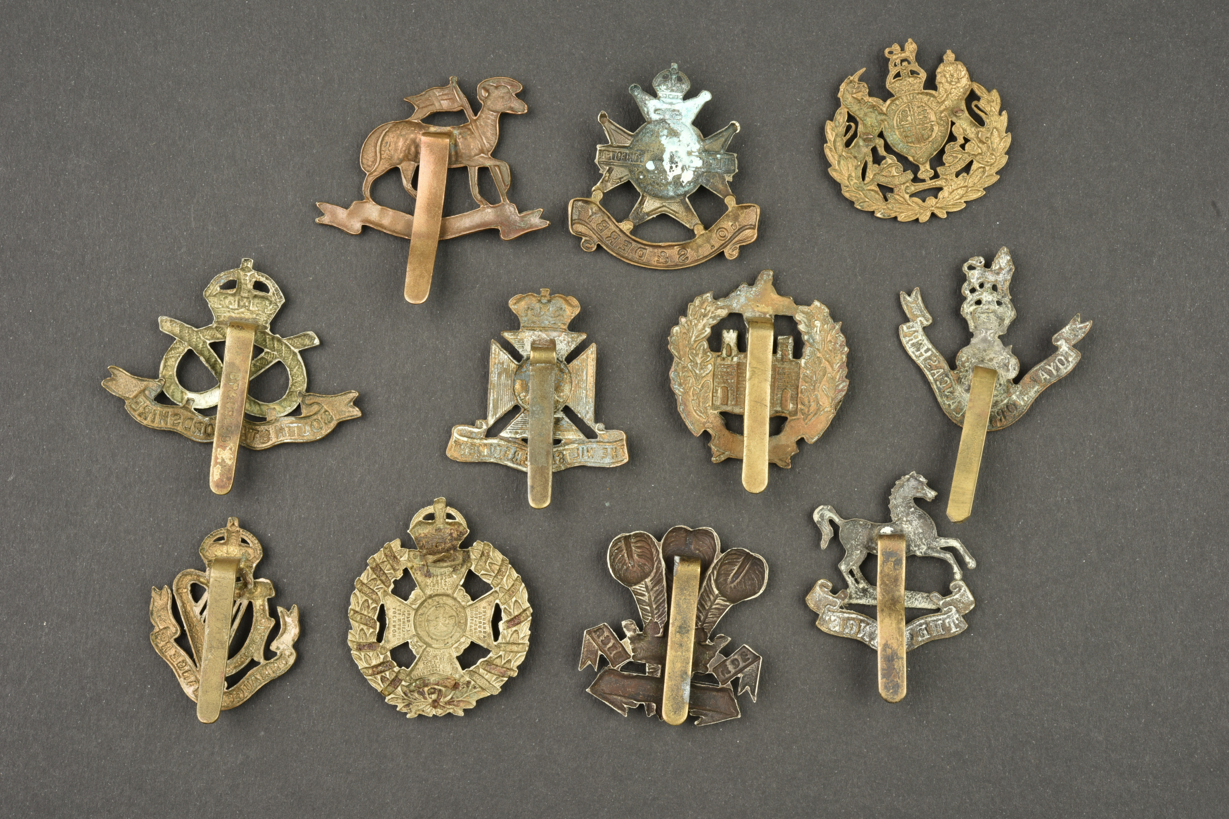 Lot de 10 insignes anglais. Lot of 10 British badges — photo 2