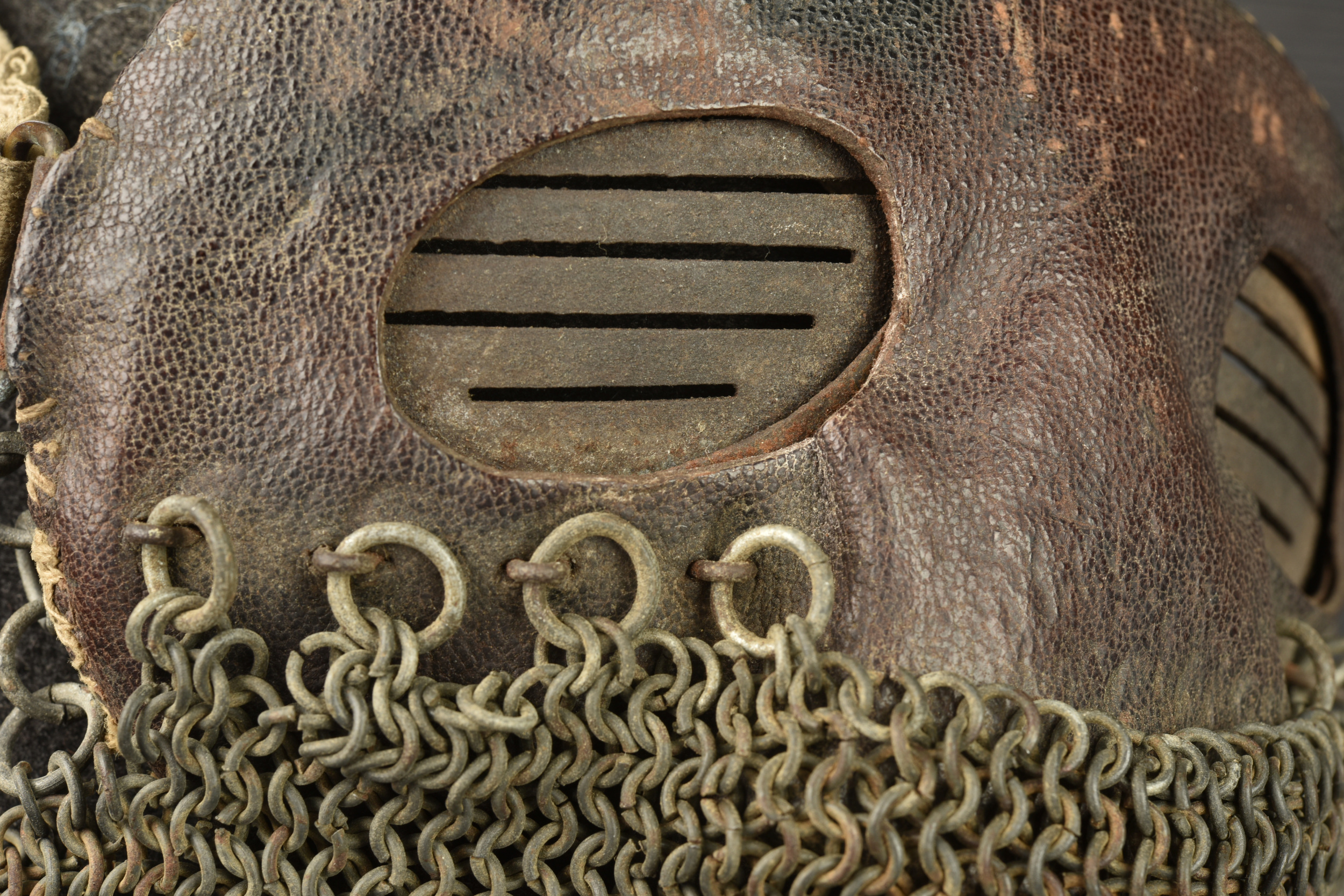 Masque pare éclats loup de tankiste anglais et français. British and French splinter masks for tank crews — photo 2