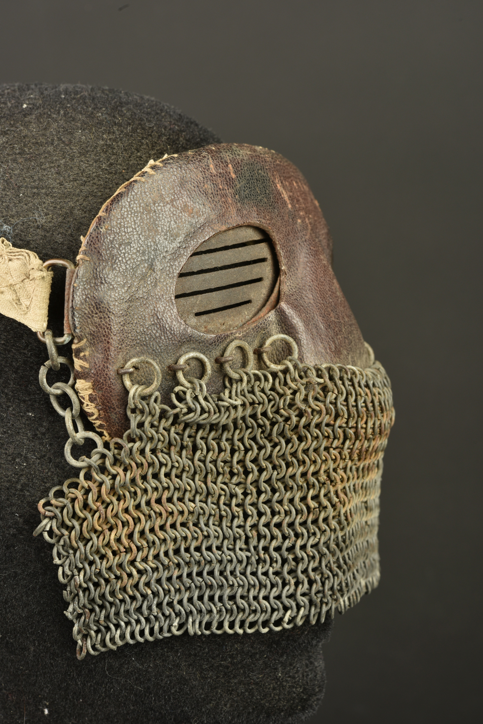 Masque pare éclats loup de tankiste anglais et français. British and French splinter masks for tank crews — photo 7