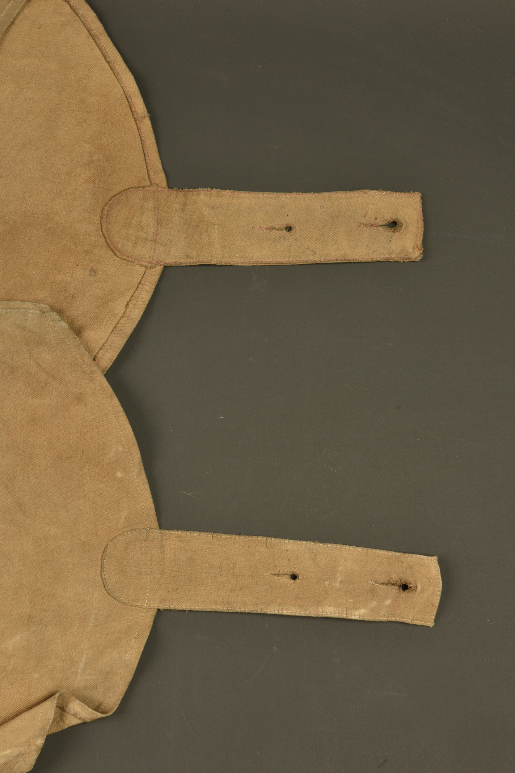 Paire de cuissardes imperméables anglaises. Pair of British waterproof thigh boots — photo 3