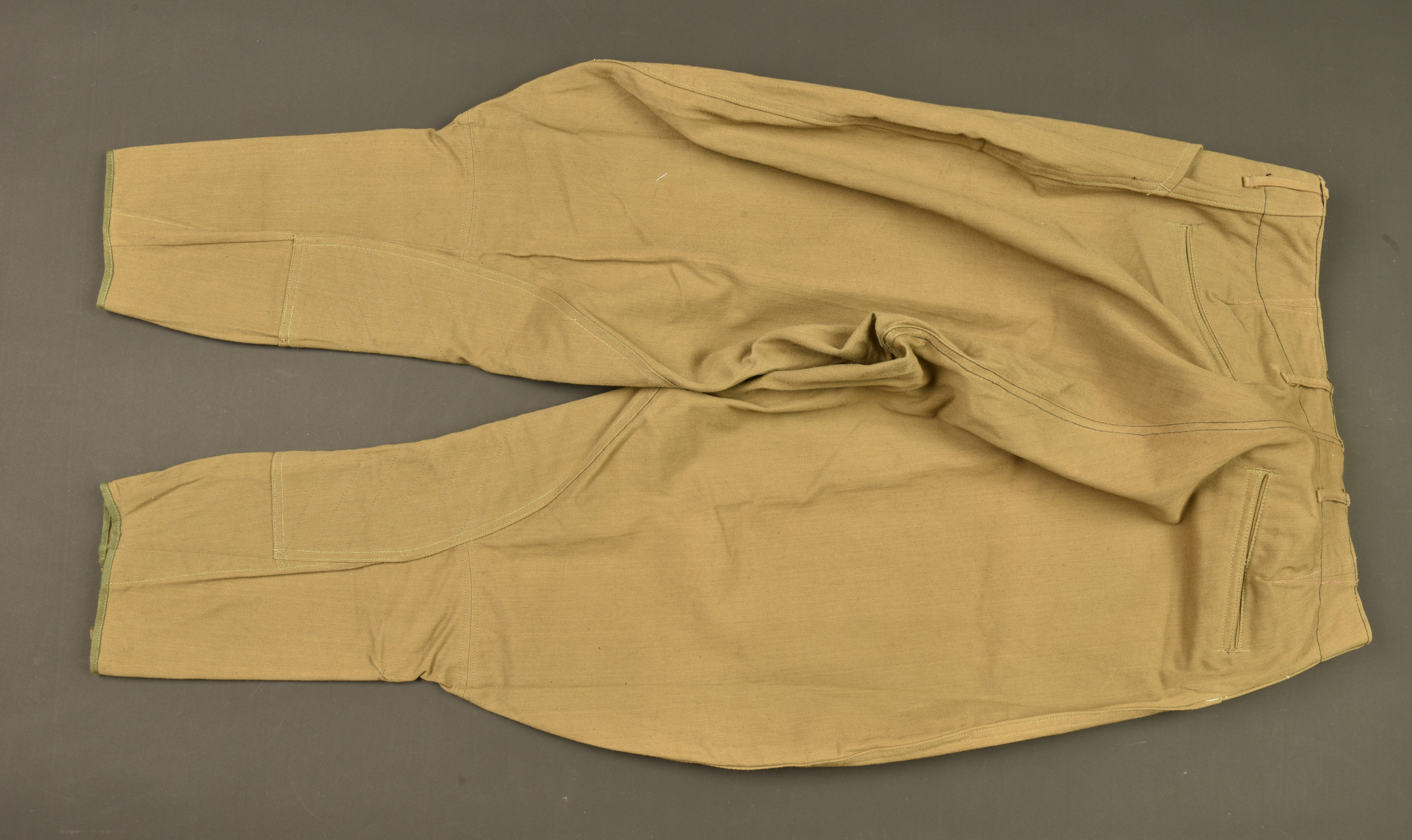 Culotte US en toile, bonnets de police et chevrons. US canvas breeches, overseas caps and chevrons — photo 8