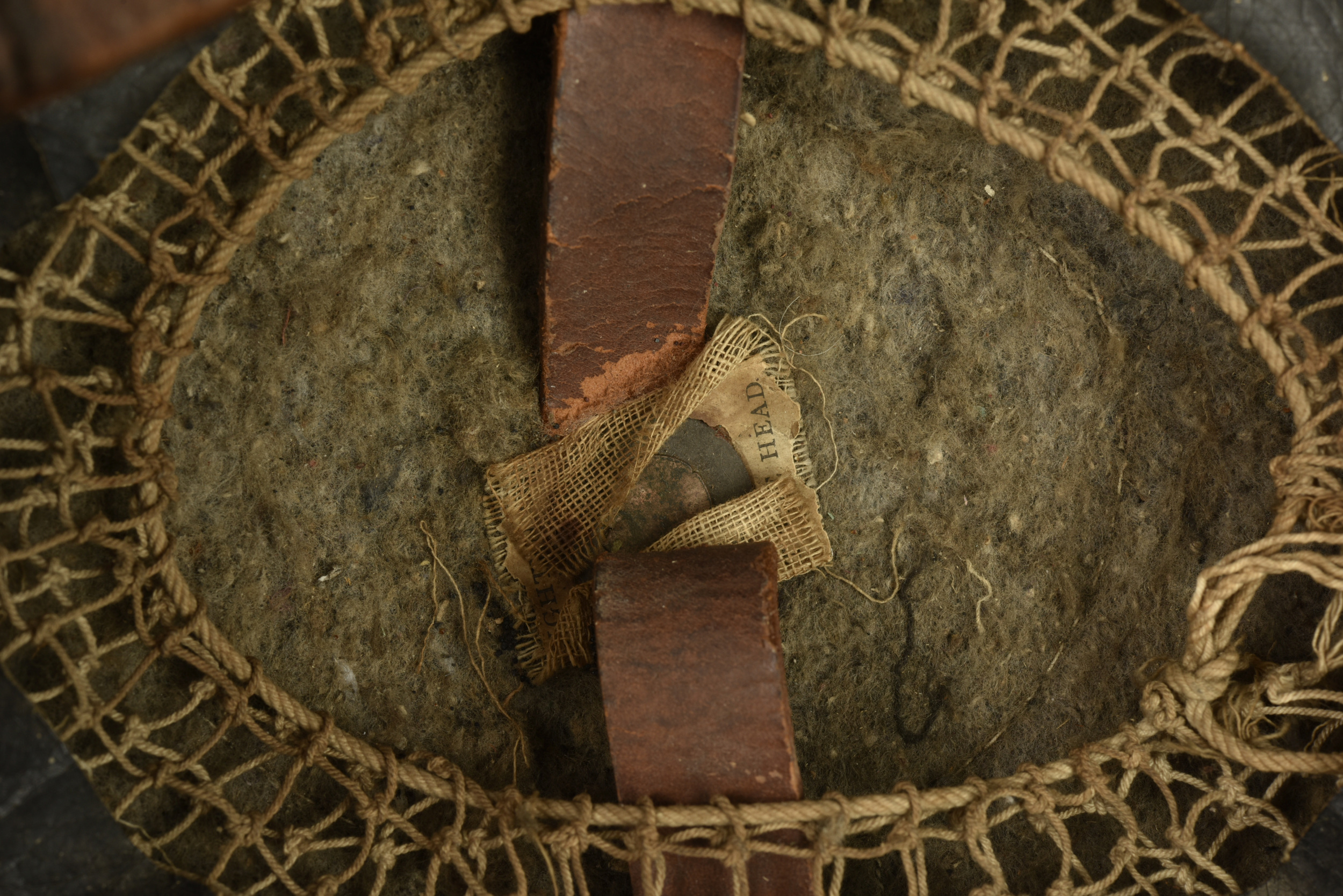 Casque américain MkI de fabrication anglaise. American MkI helmet of British manufacture — photo 3