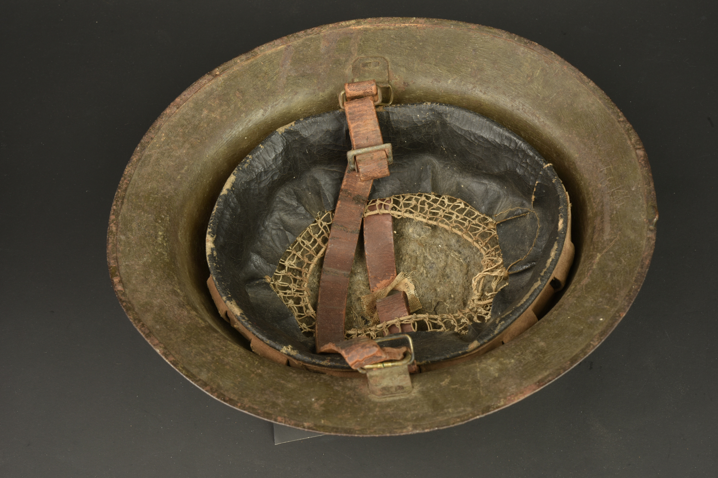 Casque américain MkI de fabrication anglaise. American MkI helmet of British manufacture — photo 5