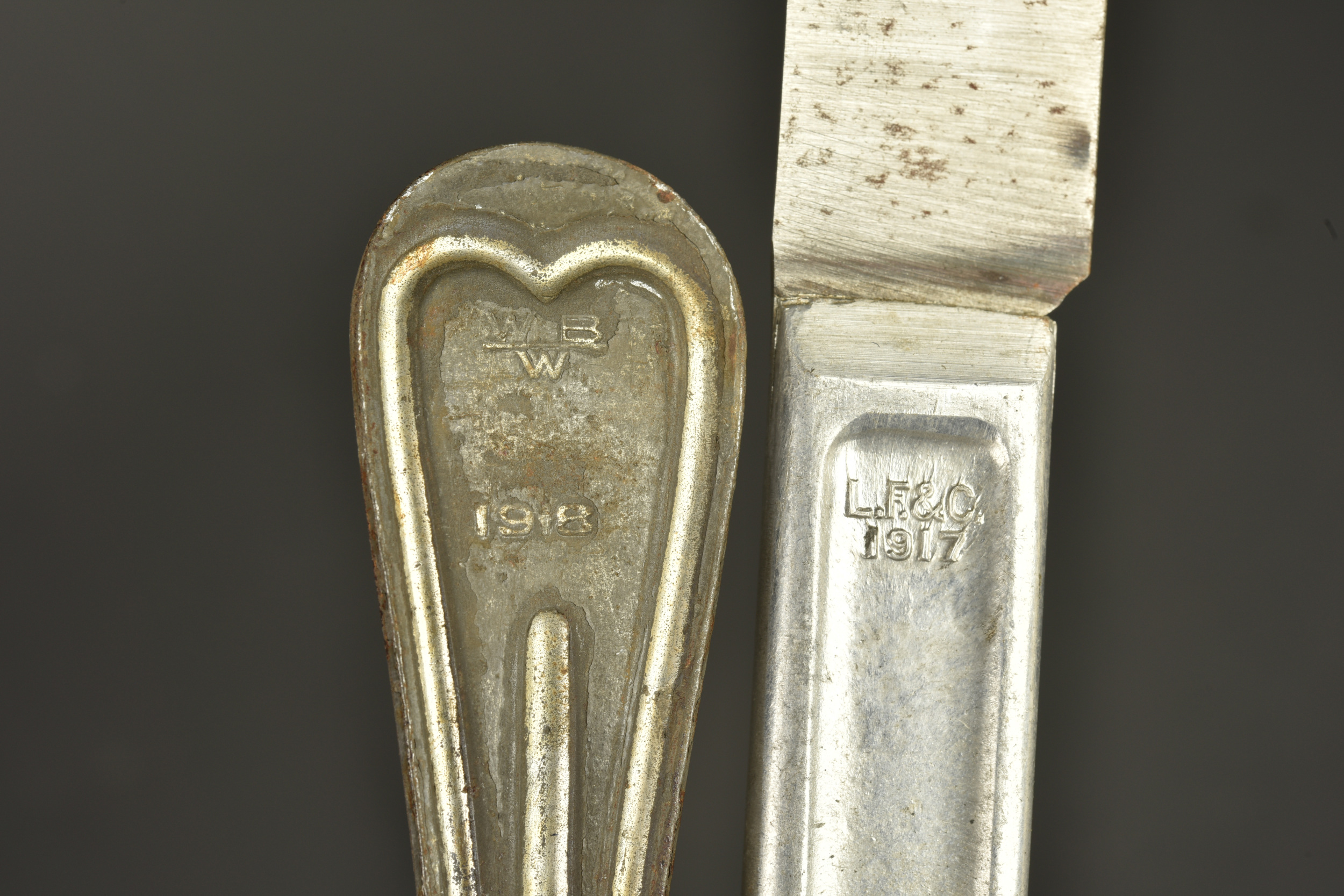 Ensemble de bidons et gamelle US. Group of US canteens and mess tin — photo 5