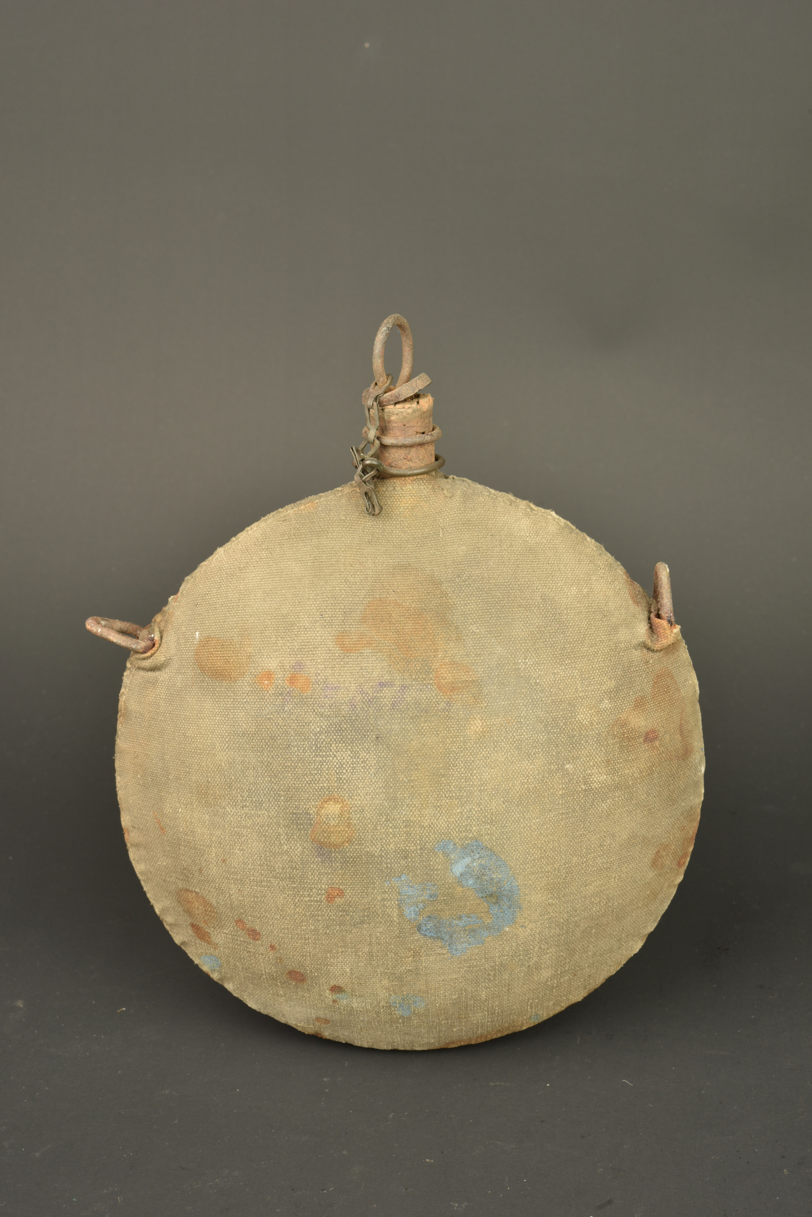 Ensemble de bidons et gamelle US. Group of US canteens and mess tin — photo 6