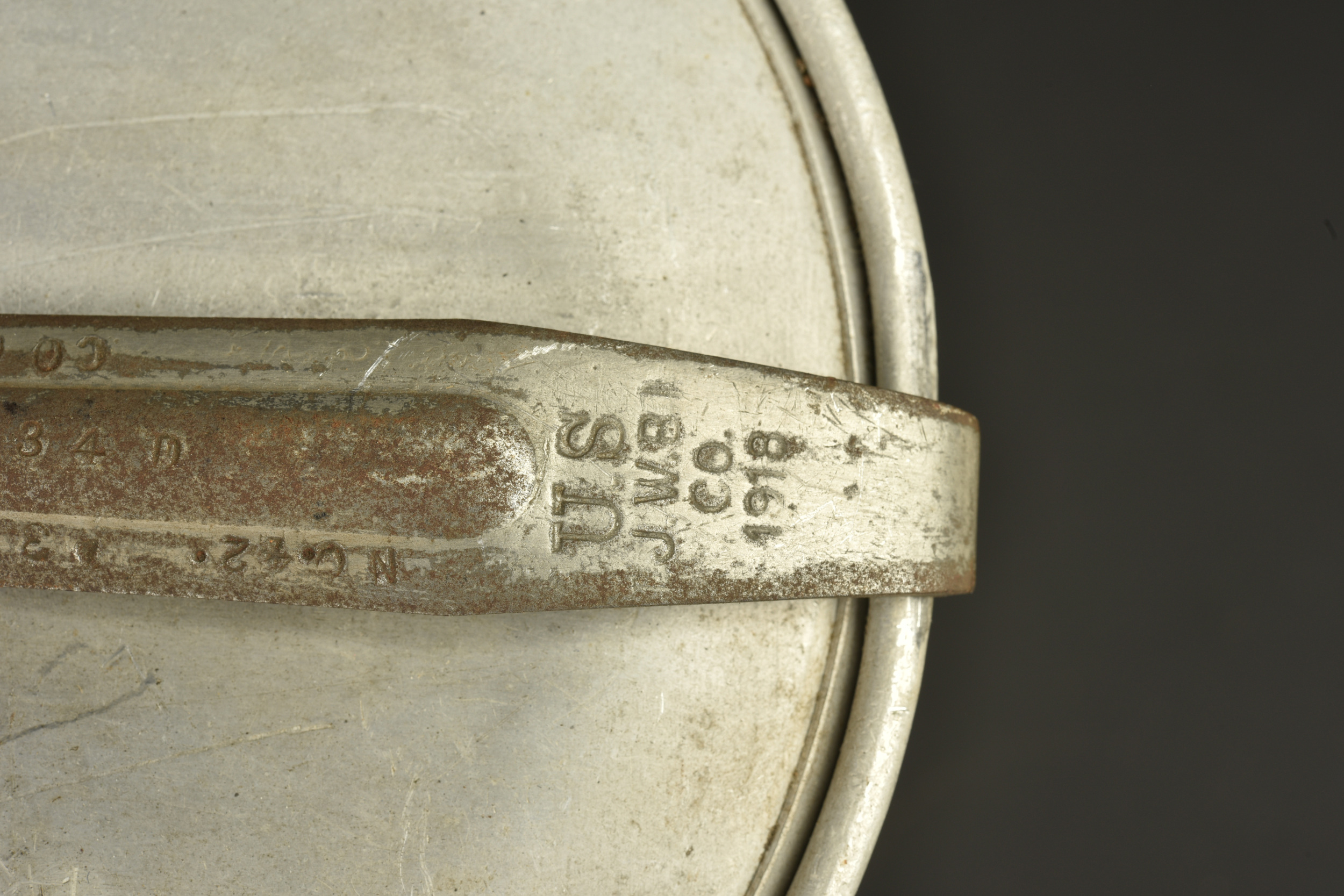 Ensemble de bidons et gamelle US. Group of US canteens and mess tin — photo 8