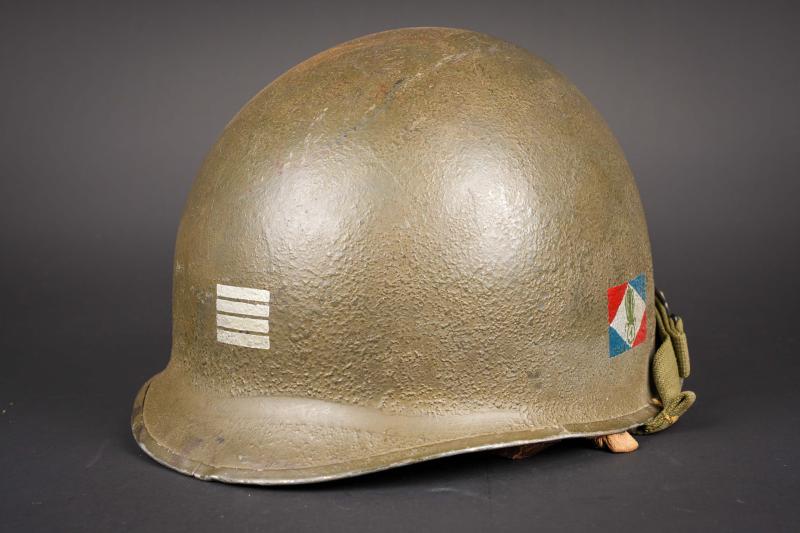 Casque de parachutiste US légion étrangère. U.S. paratrooper helmet used by the Foreign Legion.