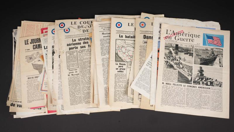 Tracts et courriers de l'air. Leaflets and air correspondence.