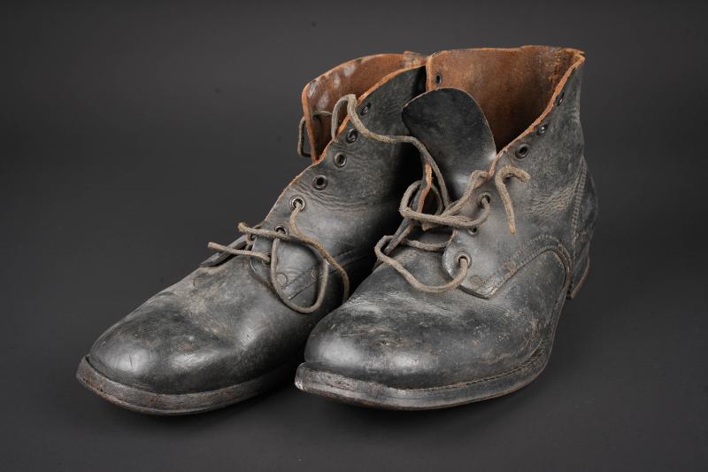 Brodequins canadien. Canadian ankle boots.