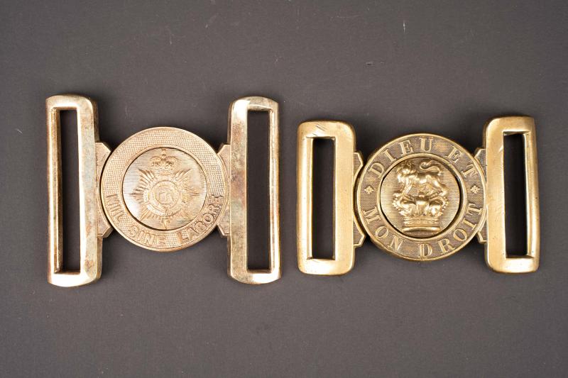 Boucles de ceinturon britannique. British belt buckles.