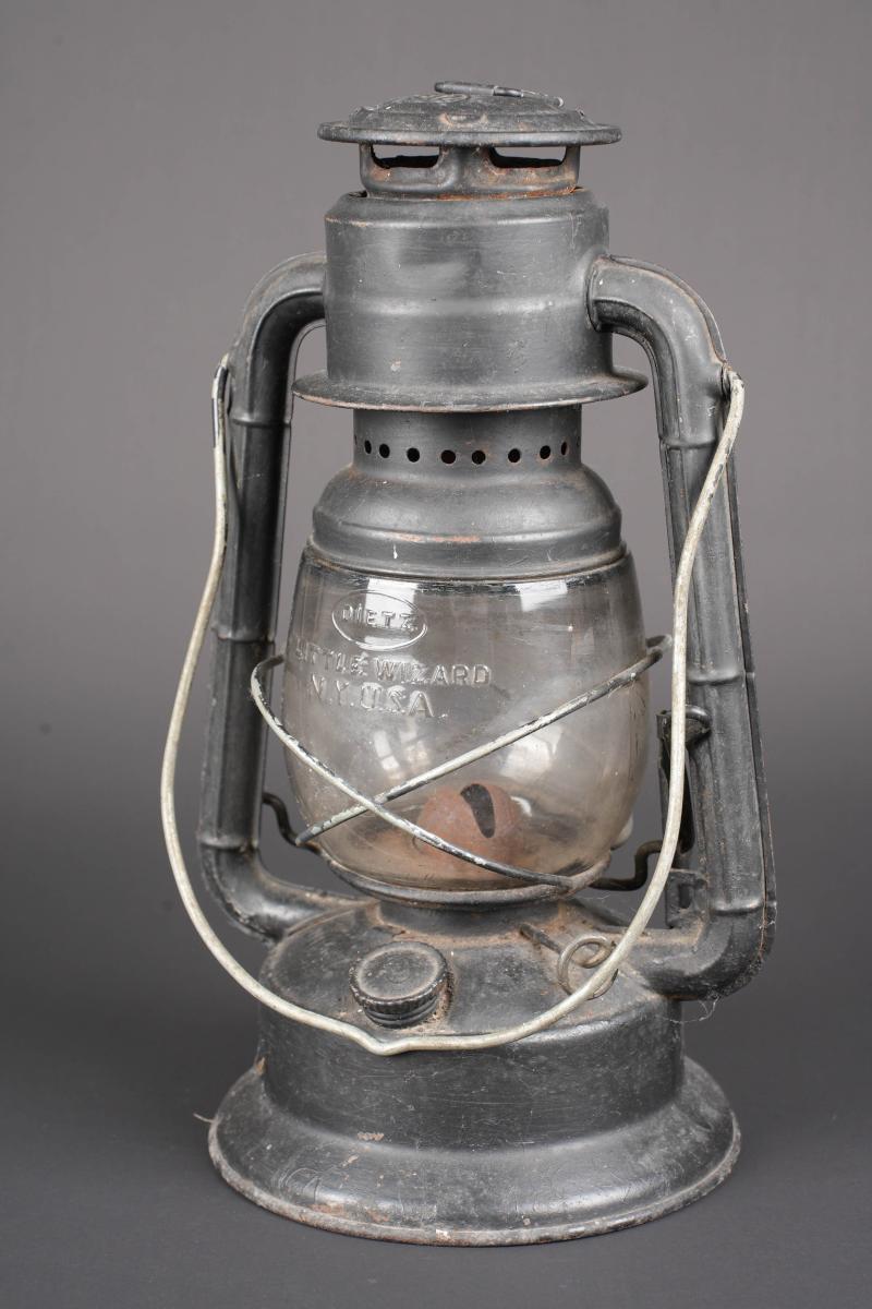 Lanterne US. US Army lantern.