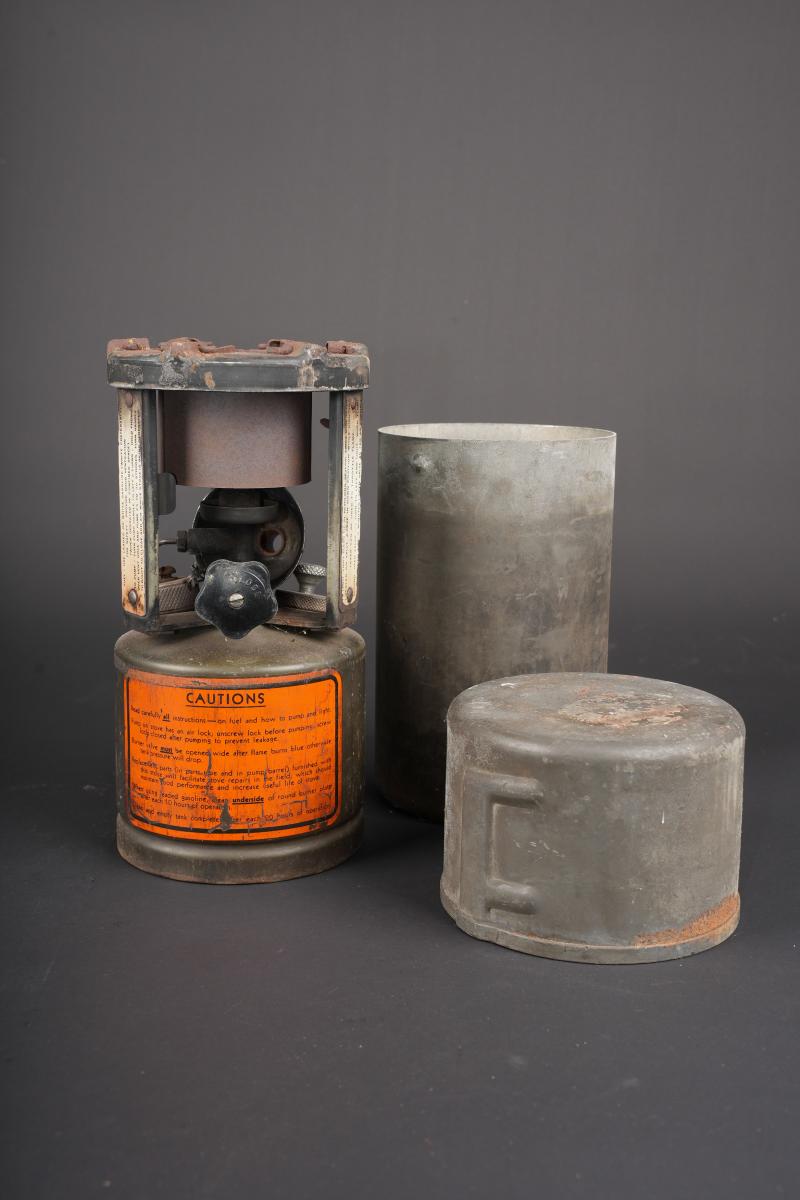 Réchaud Coleman. US Army Coleman stove.