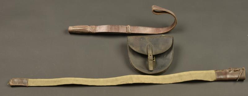 Lot d'équipement anglais et français. Lot of British and French equipment