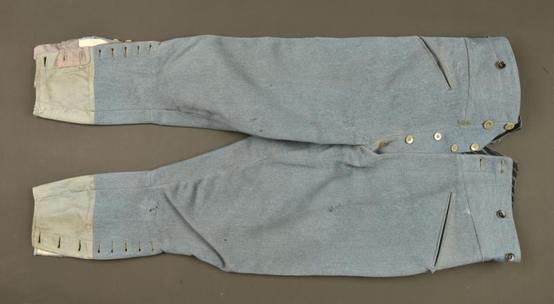 Culotte bleu horizon d'un officier d'artillerie. Horizon blue artillery officer’s breeches