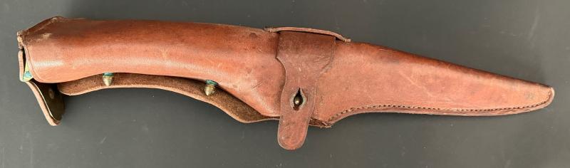 Etui de fer de pioche français. French pickaxe head carrier