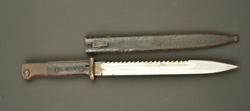 Baïonnette 84-98 dents de scie. German 84/98 sawback bayonet