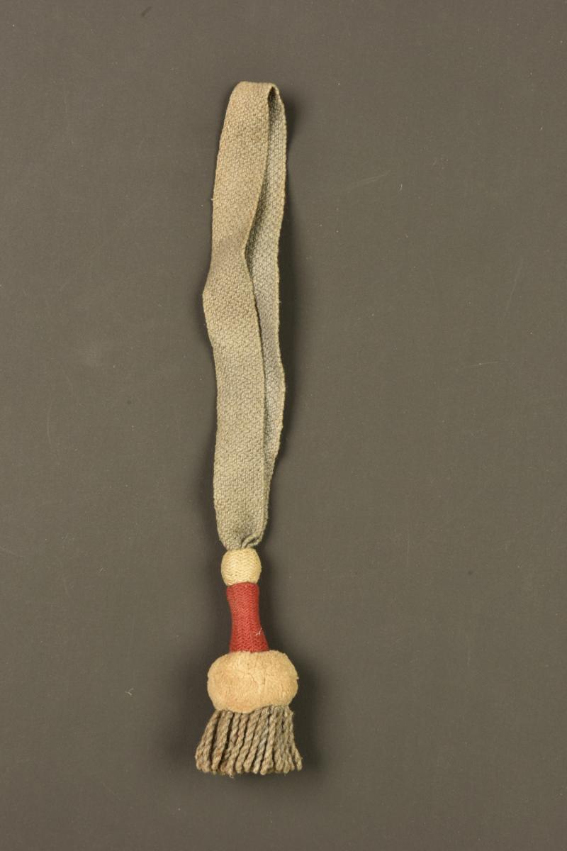 Dragonne courte feldgrau 5e Compagnie troupes à pied. Short feldgrau sword knot for 5th Company infantry troops