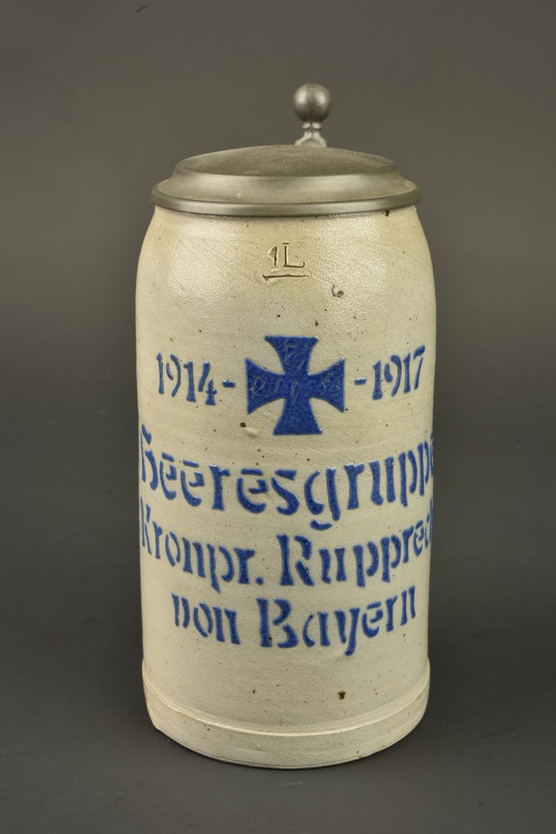 Chope en grès Kronprinz Rupprecht von Bayern 1917. Stoneware stein Kronprinz Rupprecht von Bayern 1917